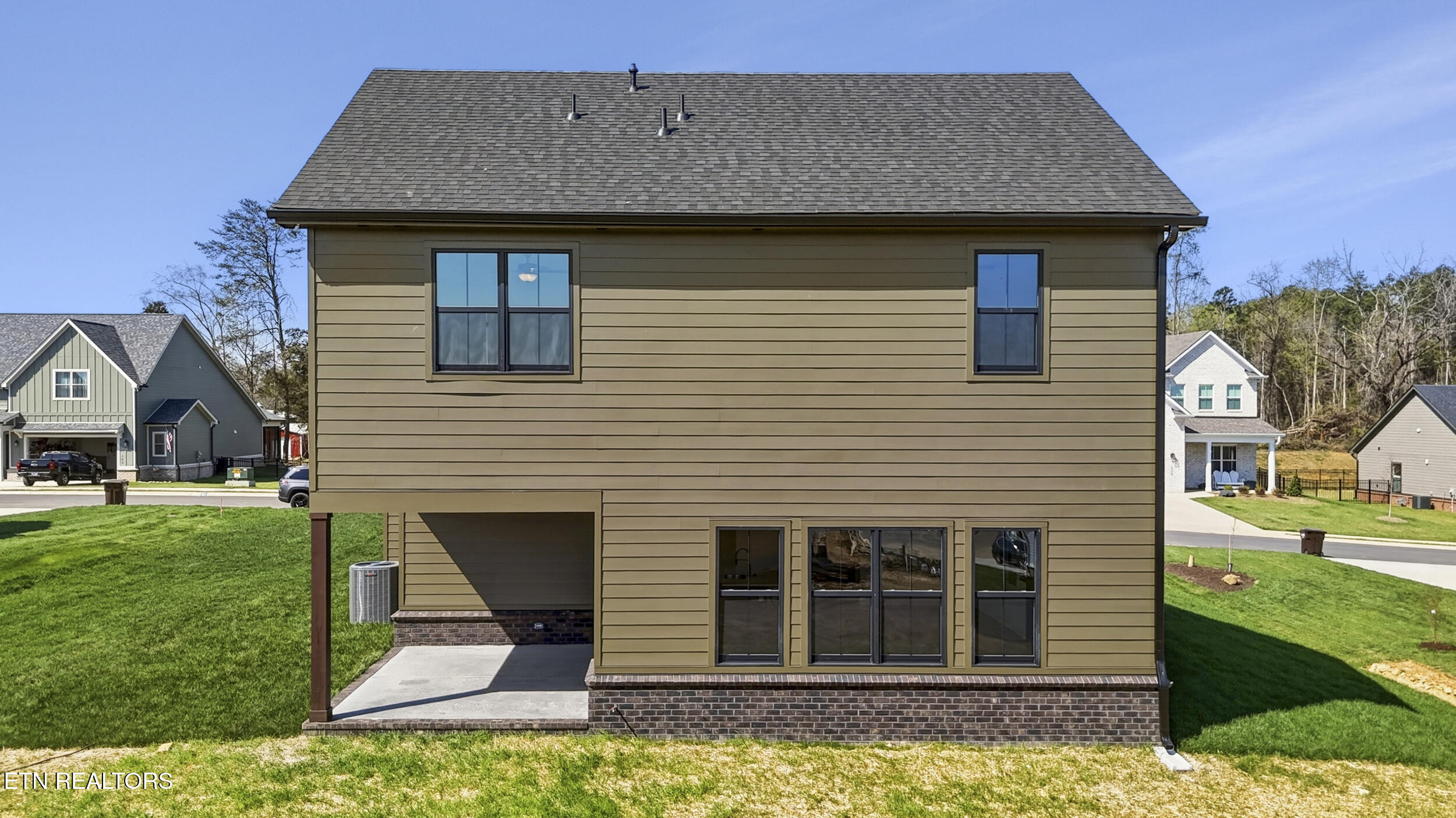 198 Limelight Lane Lenoir City TN 37772