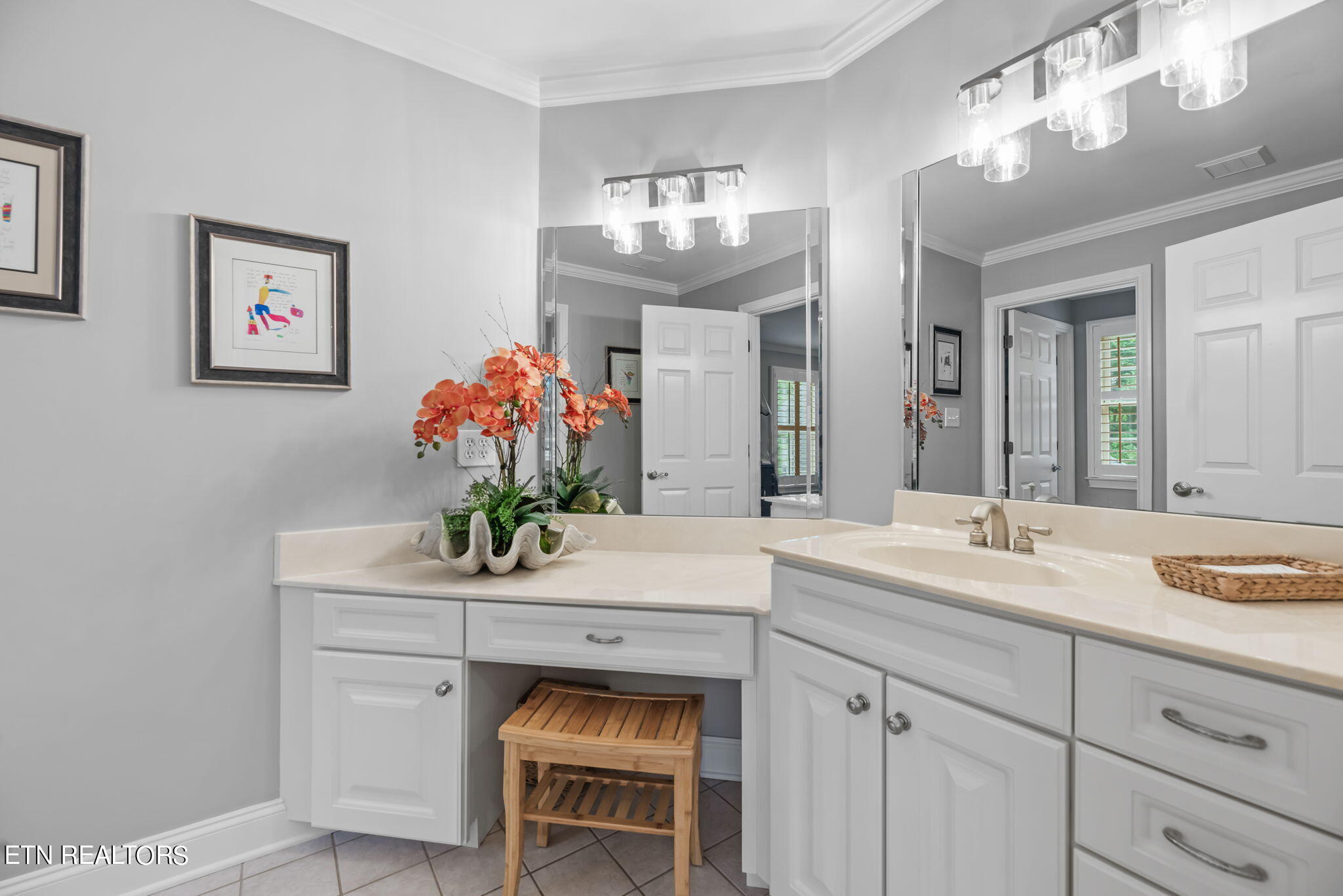 9137 Hailes Abbey Lane Knoxville TN 37922
