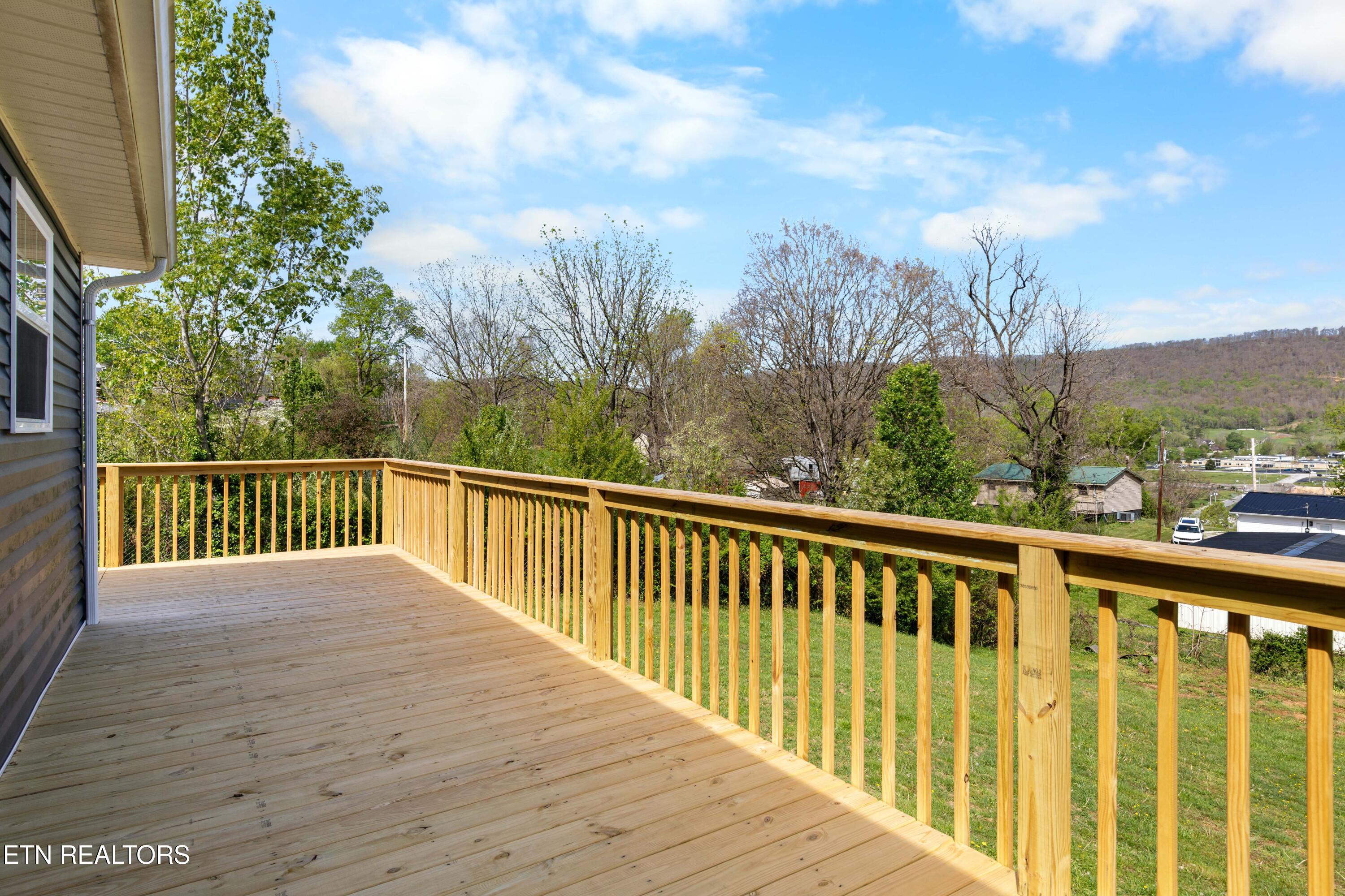 130 Johnny Baird Lane Jacksboro TN 37757