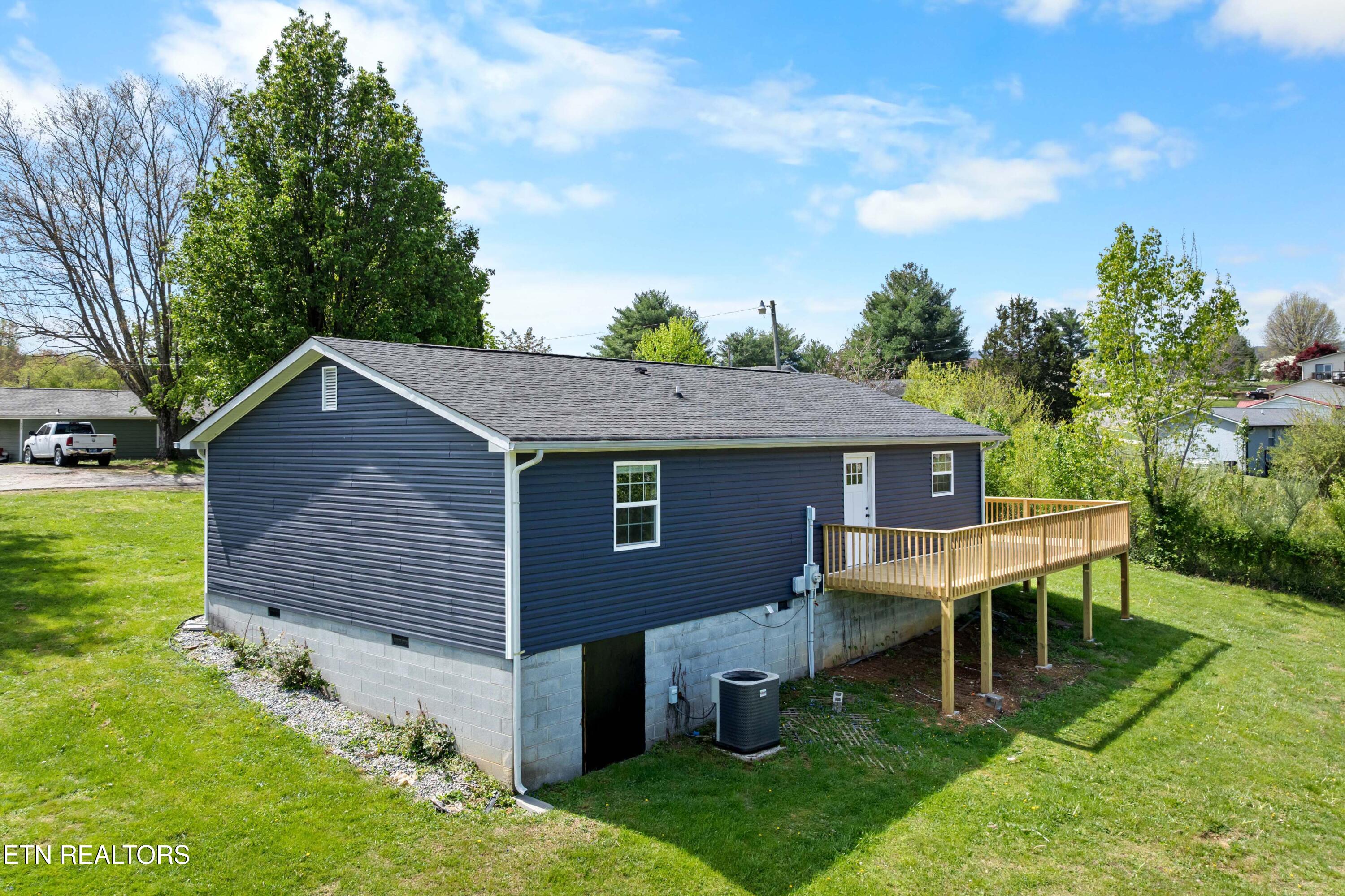 130 Johnny Baird Lane Jacksboro TN 37757