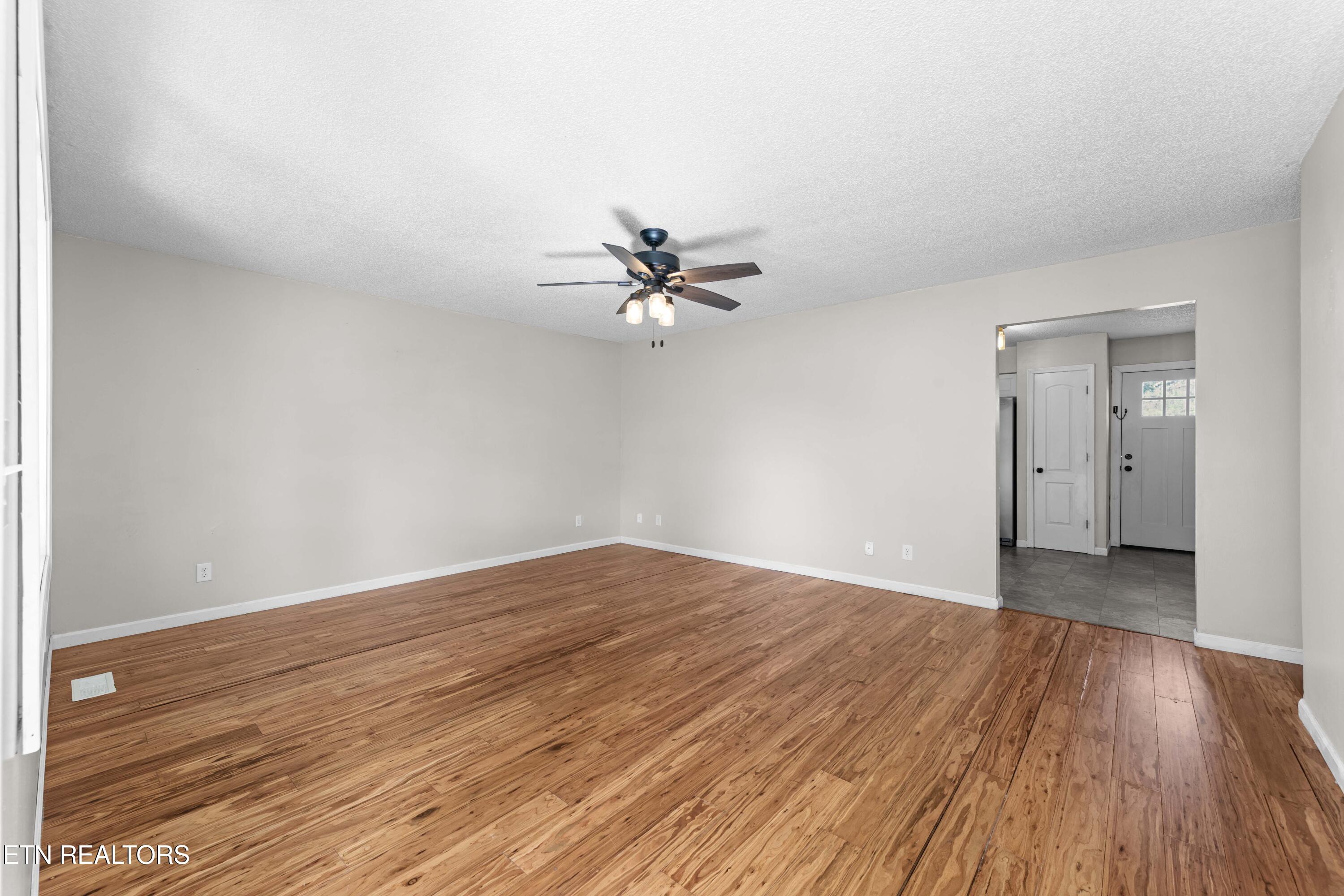 130 Johnny Baird Lane Jacksboro TN 37757