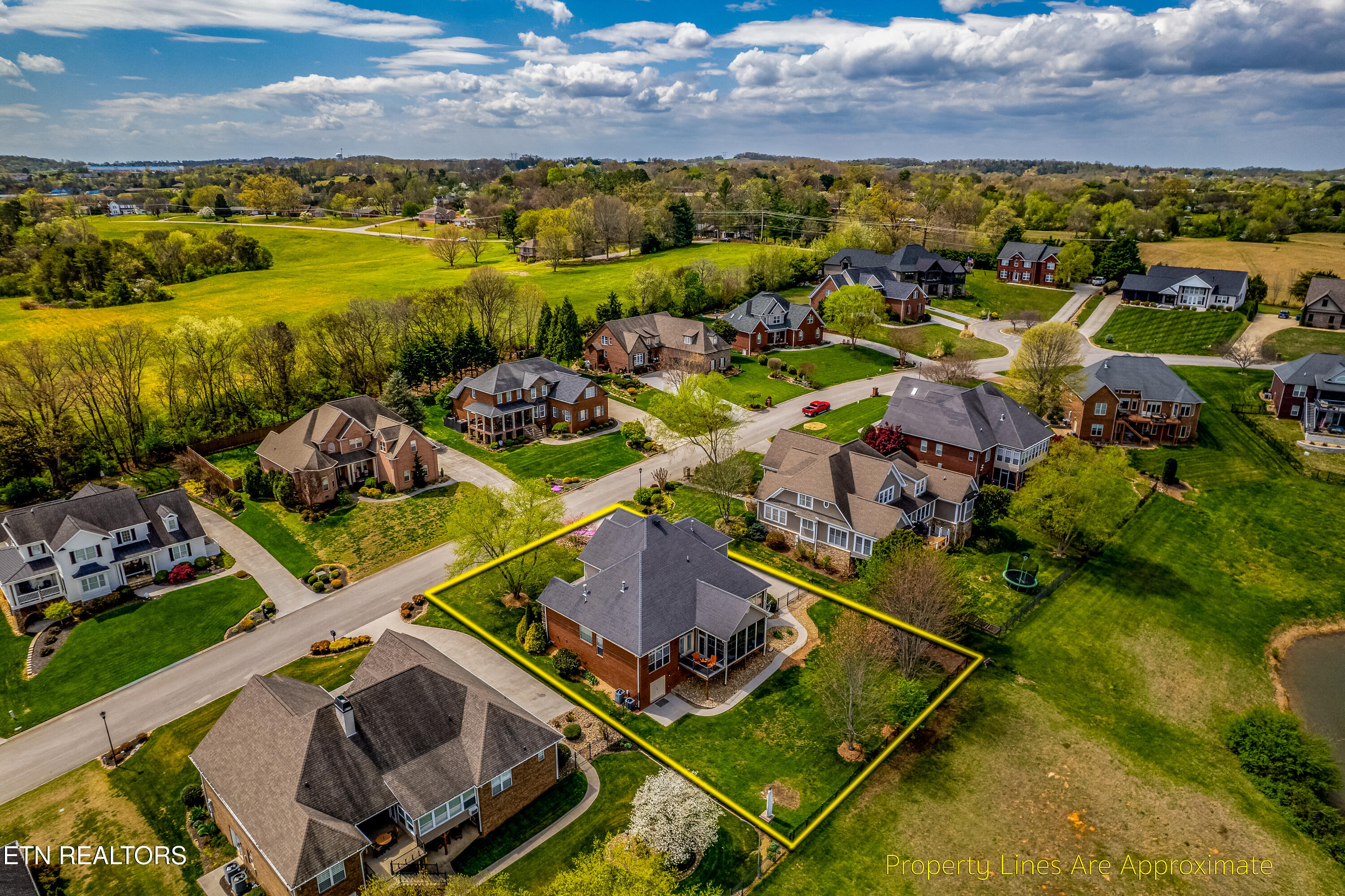 1714 Inverness Drive Maryville TN 37801