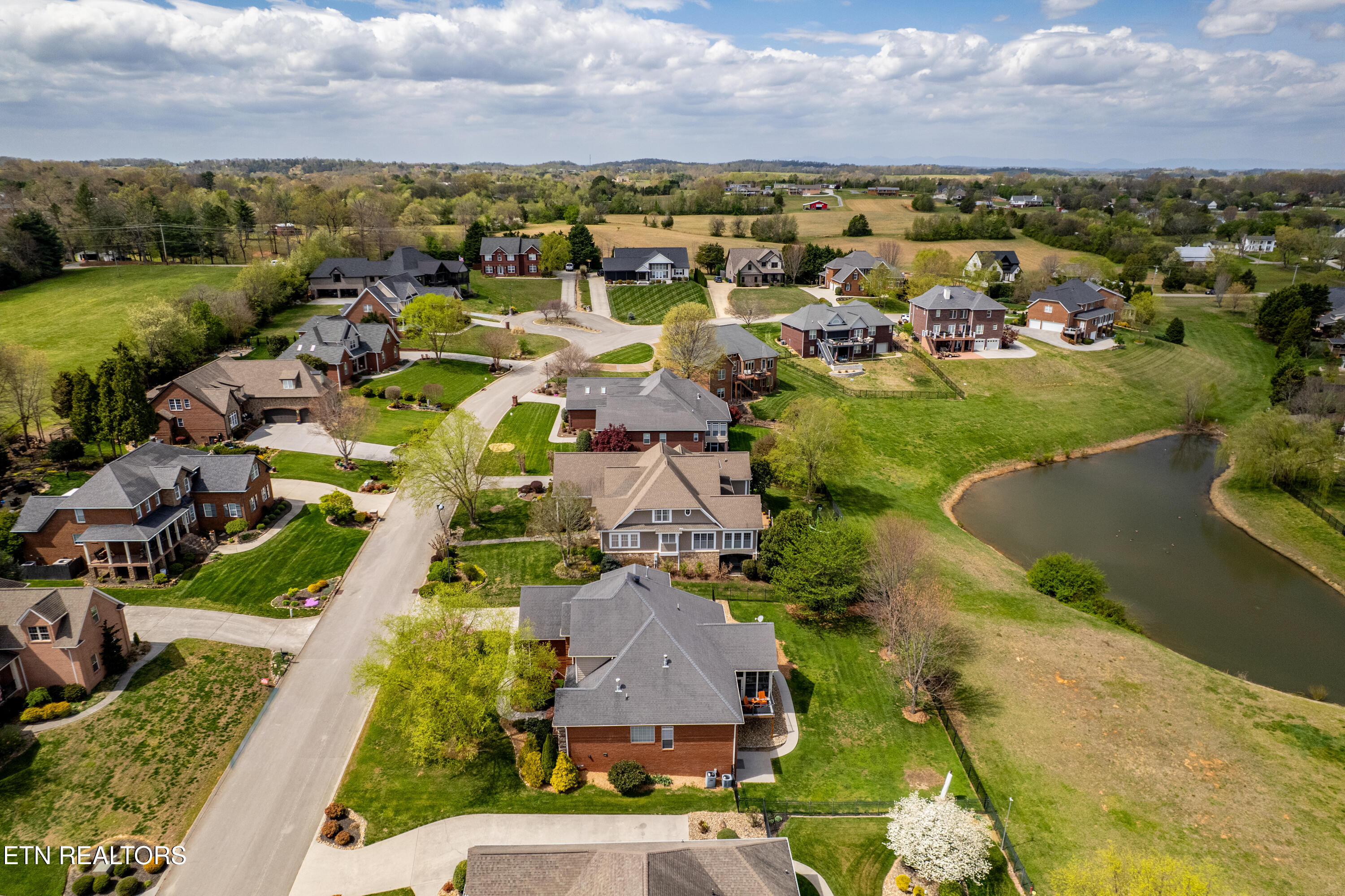 1714 Inverness Drive Maryville TN 37801
