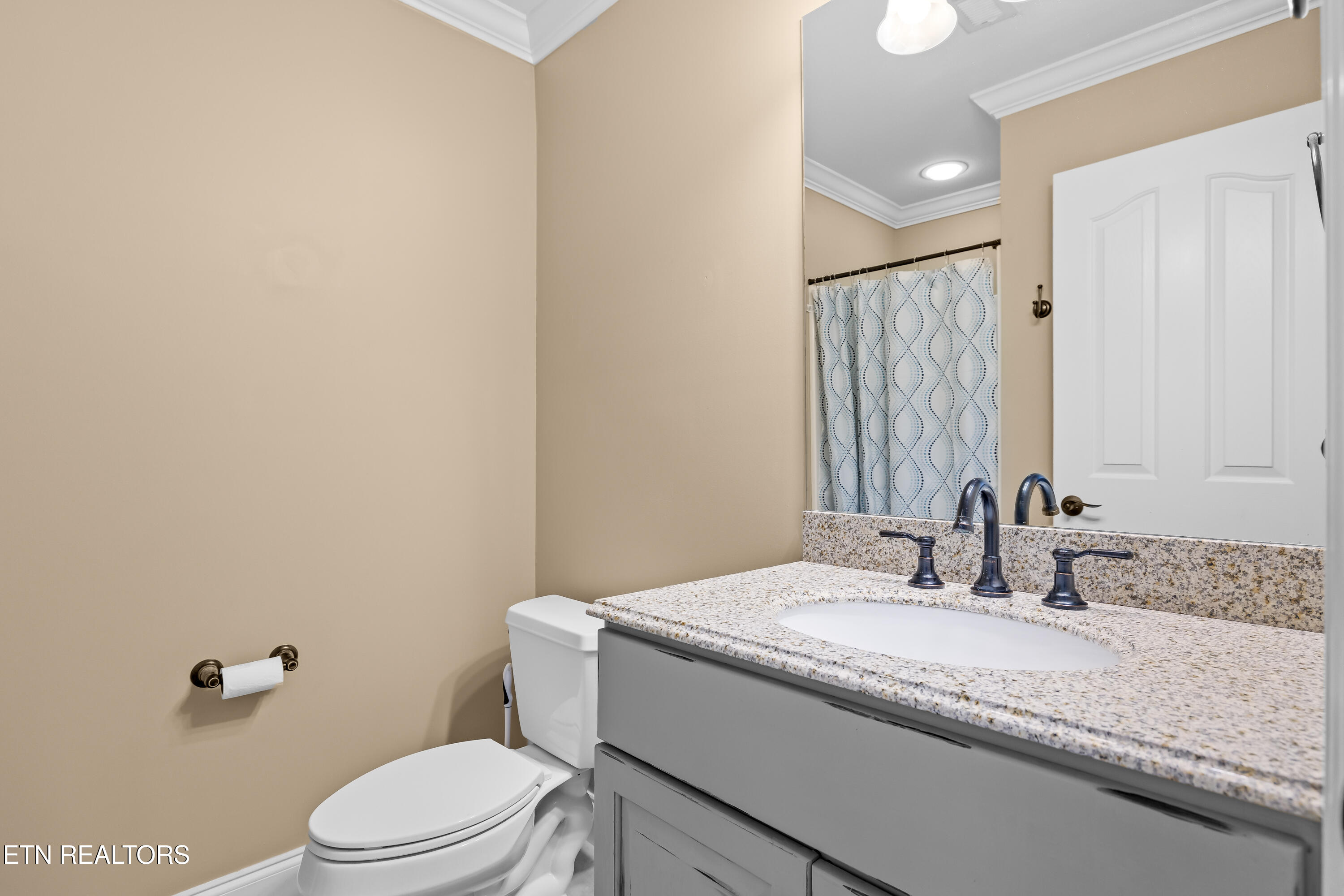1714 Inverness Drive Maryville TN 37801