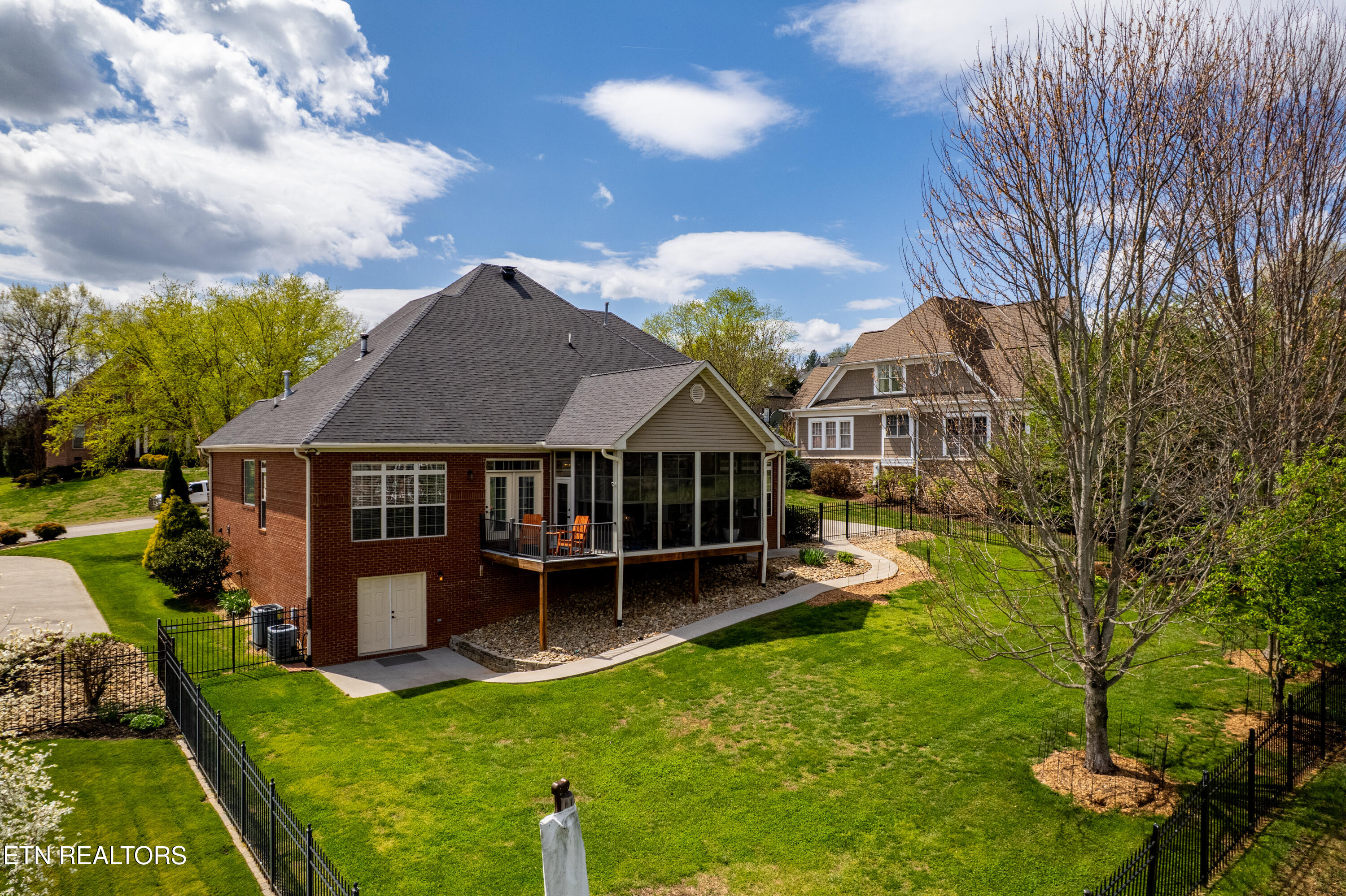 1714 Inverness Drive Maryville TN 37801