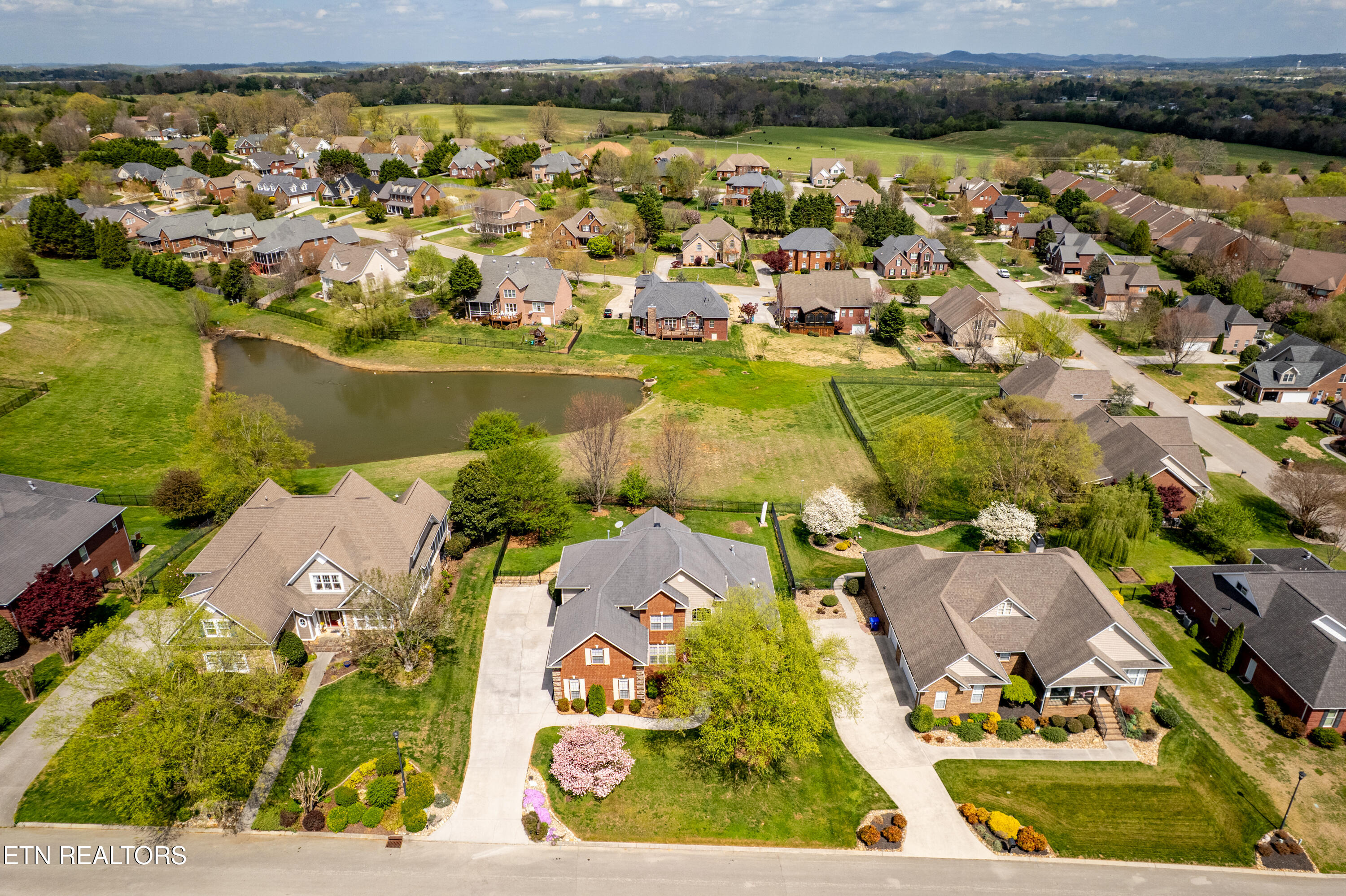 1714 Inverness Drive Maryville TN 37801