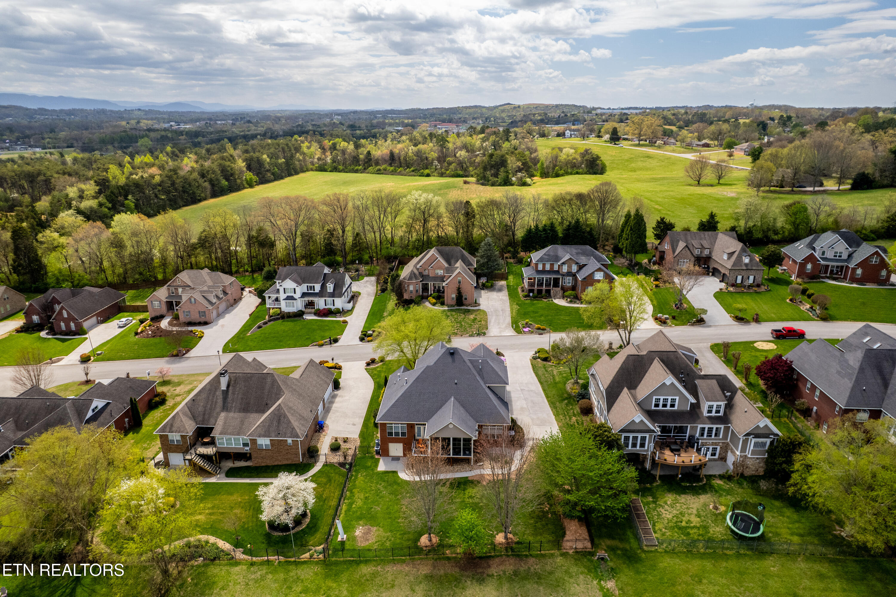 1714 Inverness Drive Maryville TN 37801