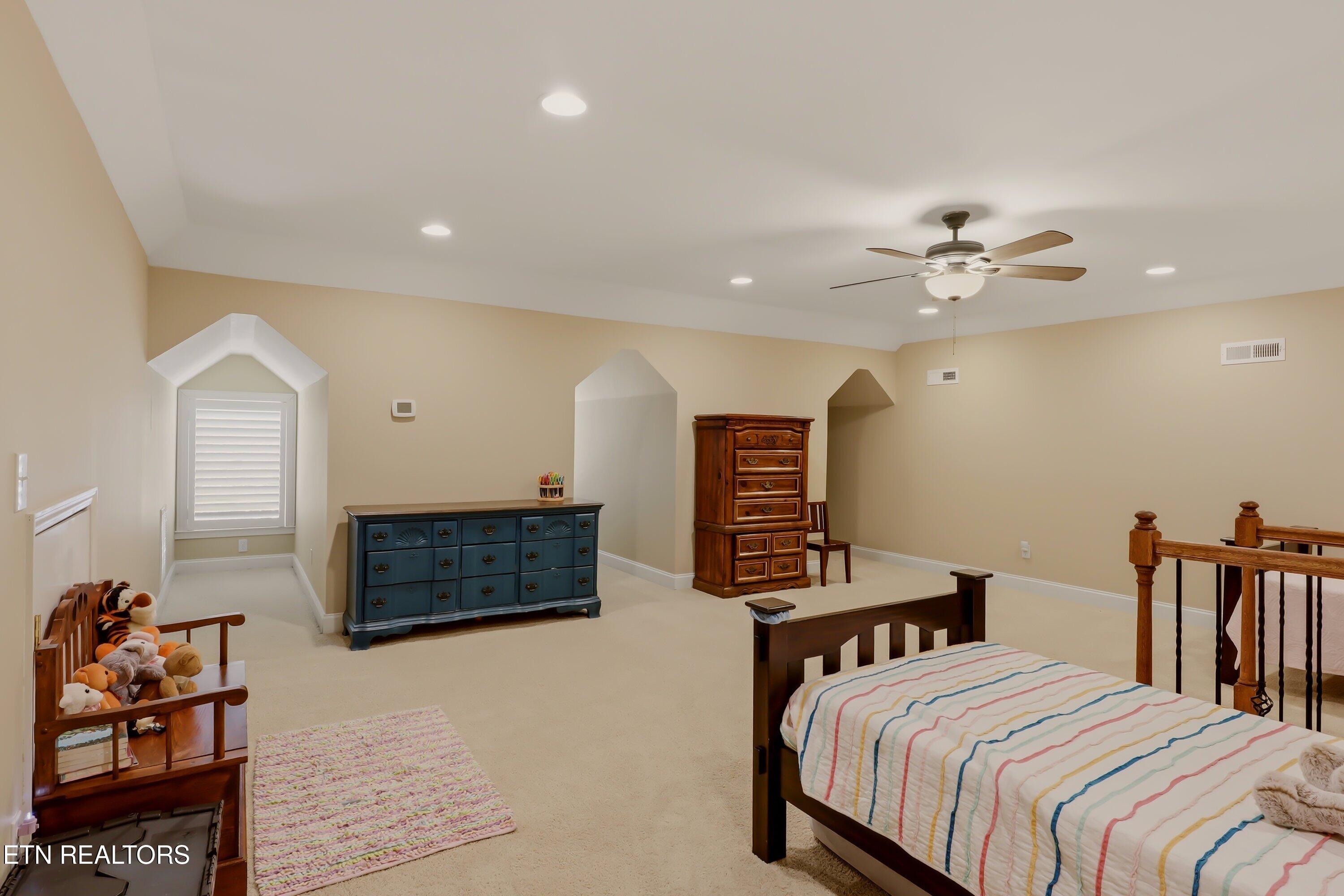 142 Center Park Lane Oak Ridge TN 37830