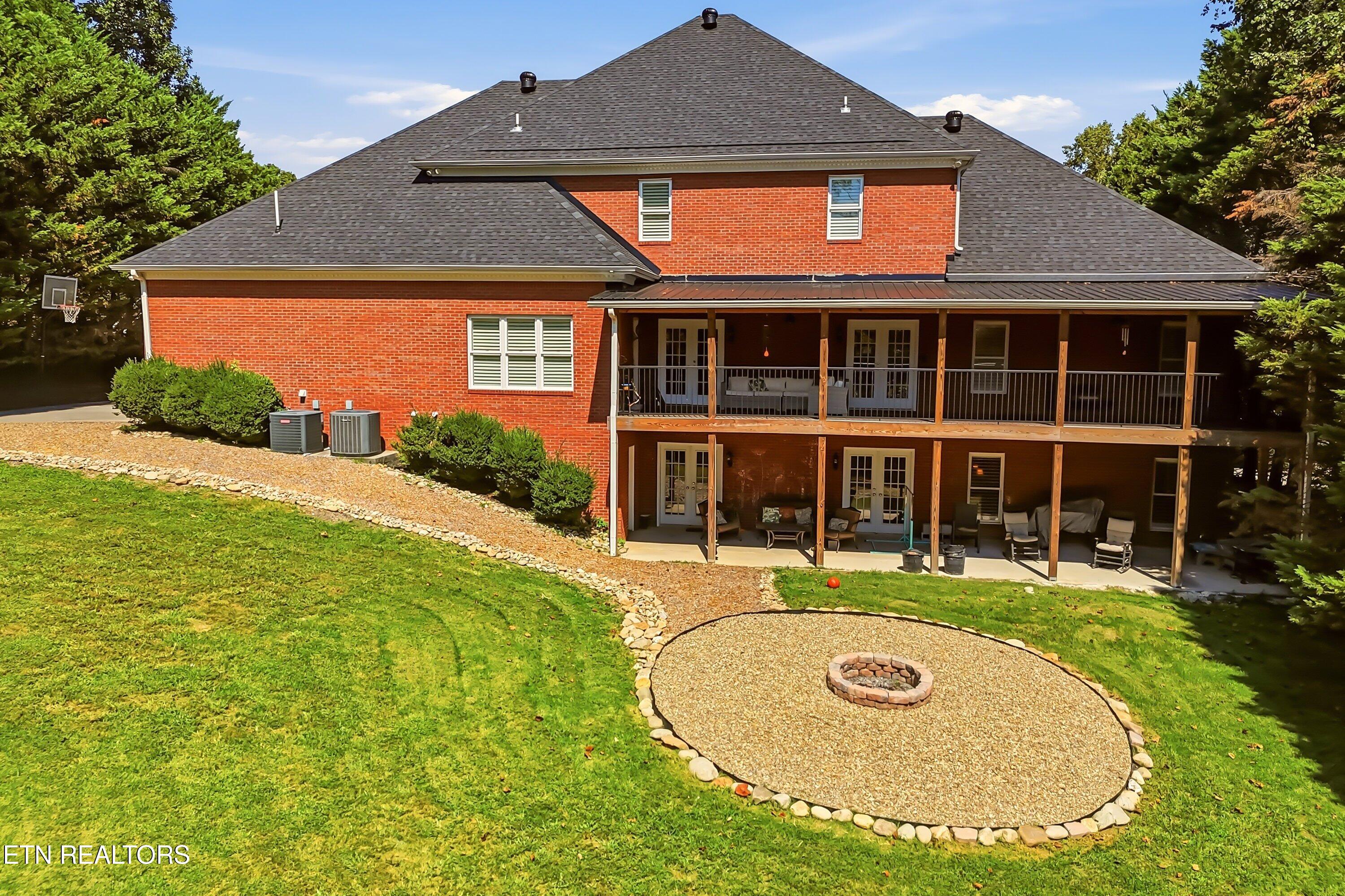 142 Center Park Lane Oak Ridge TN 37830