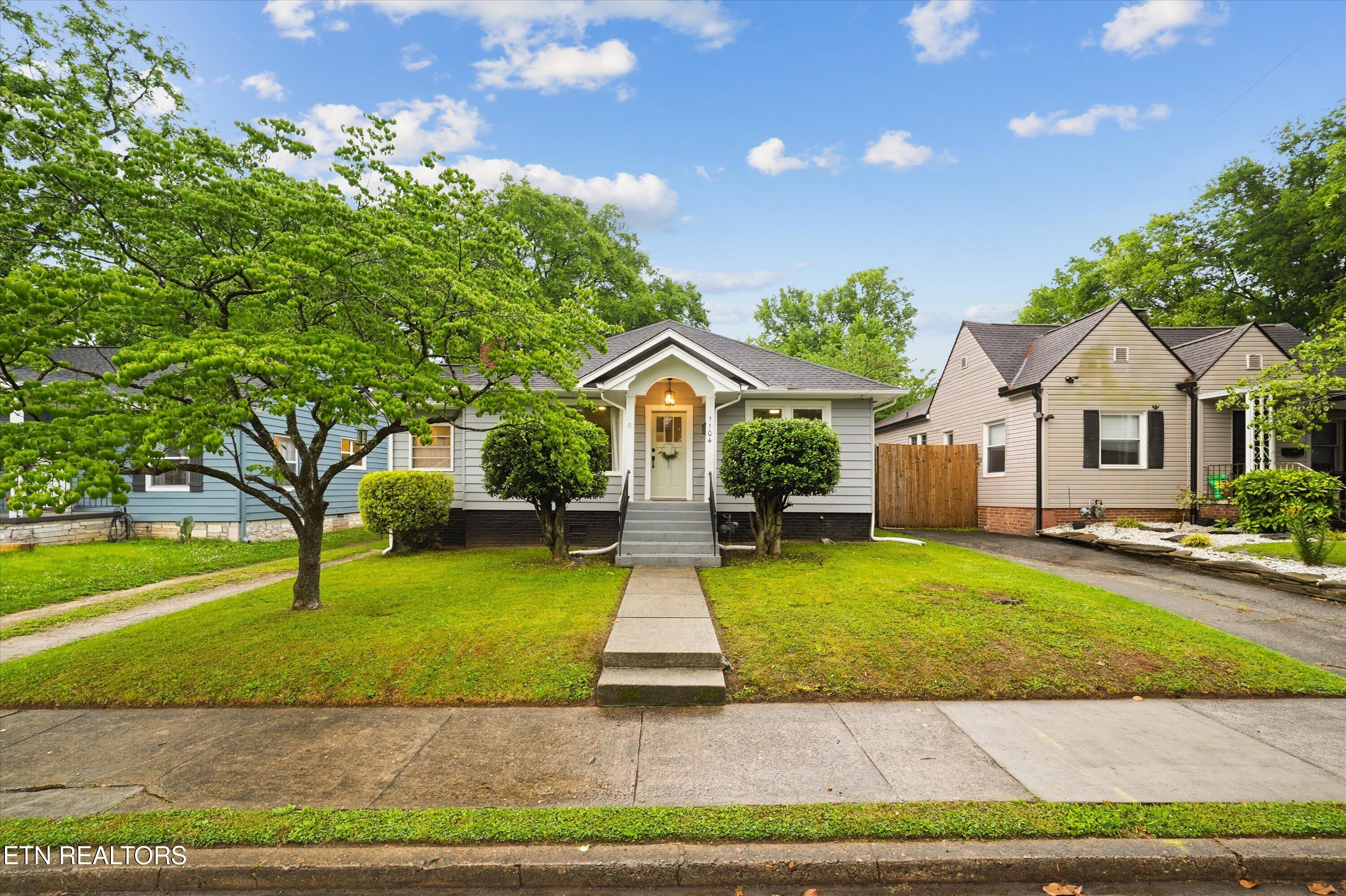1104 Melbourne Avenue Knoxville TN 37917