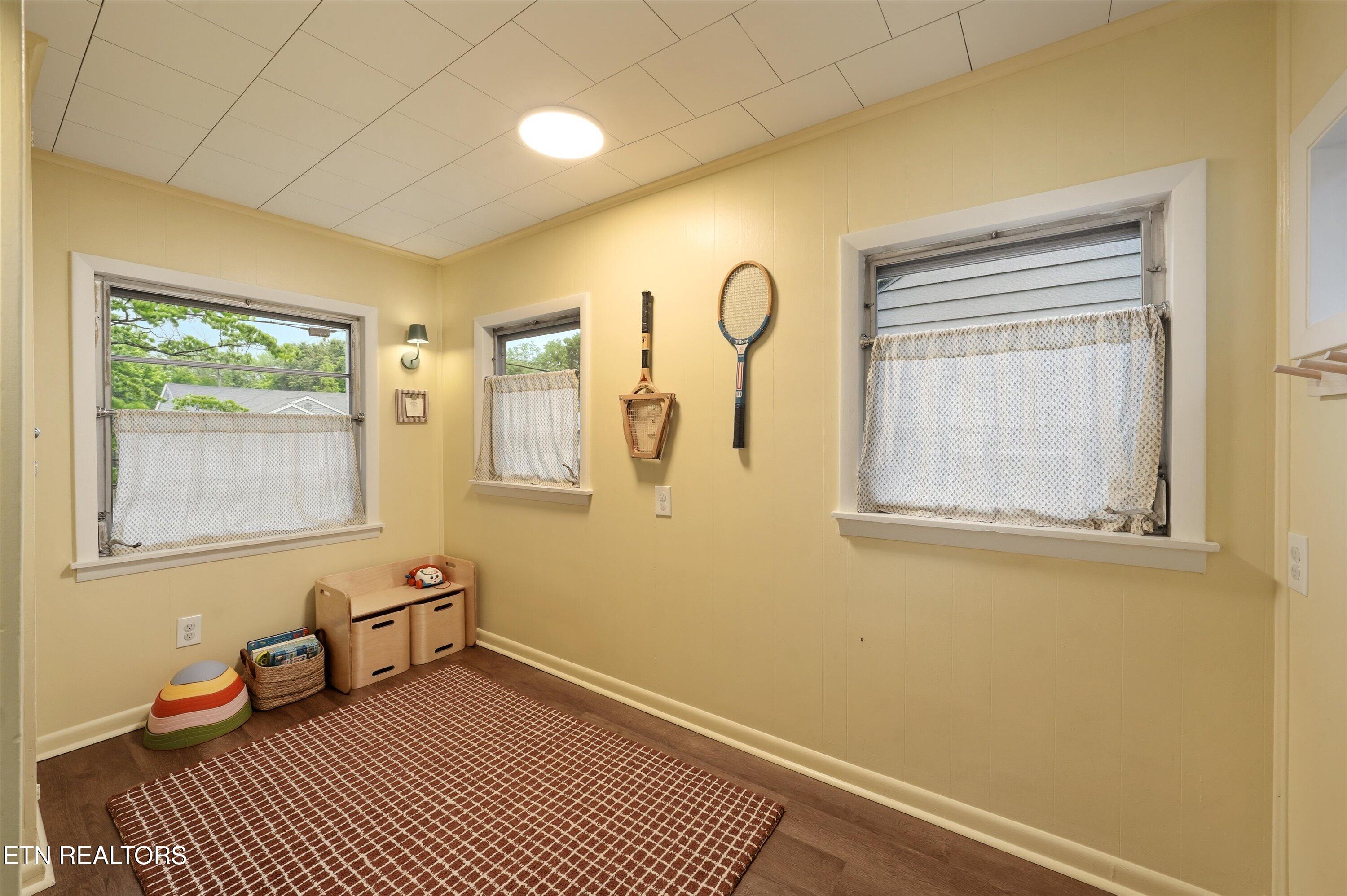 1104 Melbourne Avenue Knoxville TN 37917