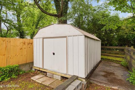 1104 Melbourne Avenue Knoxville TN 37917