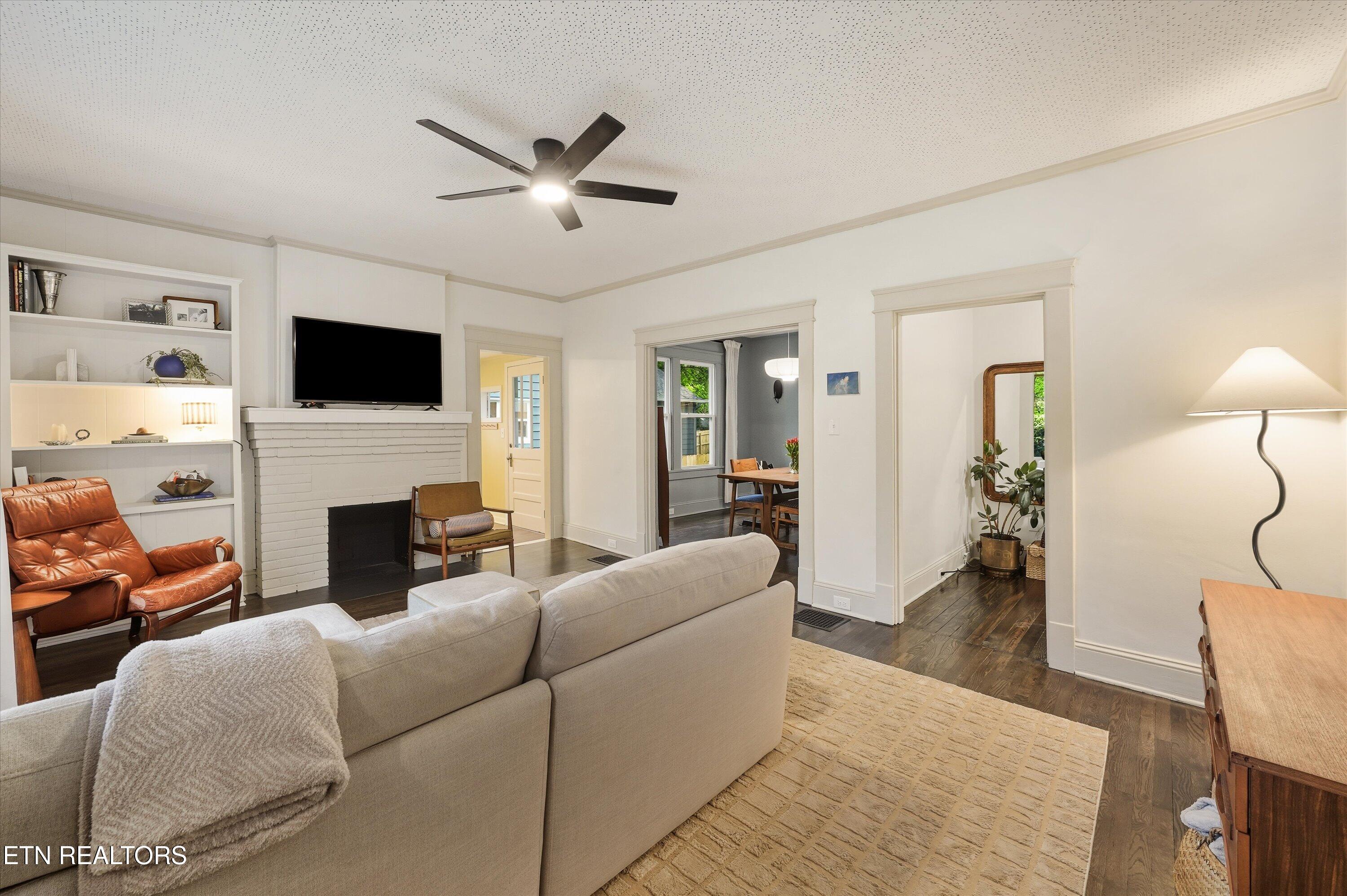 1104 Melbourne Avenue Knoxville TN 37917