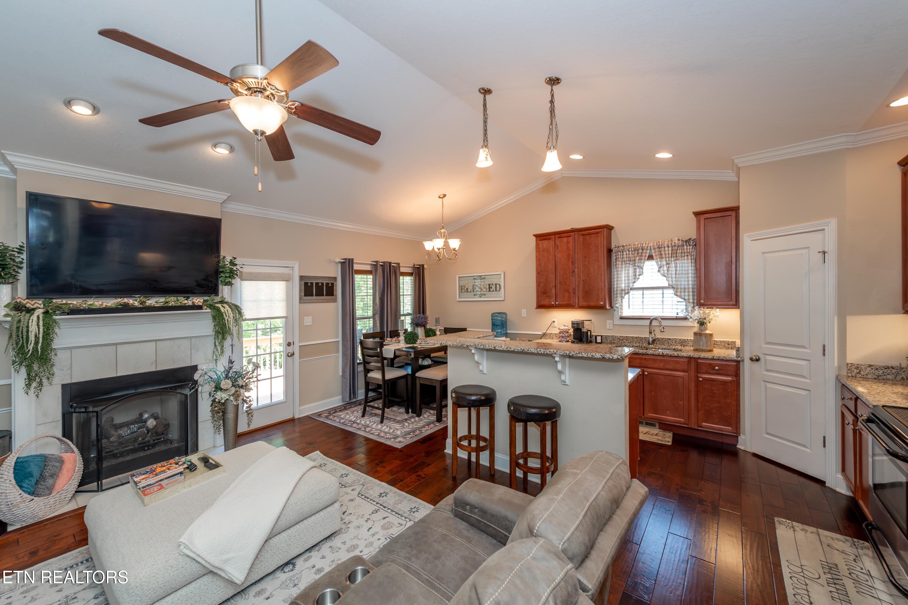 3719 Locustwood Way Knoxville TN 37921