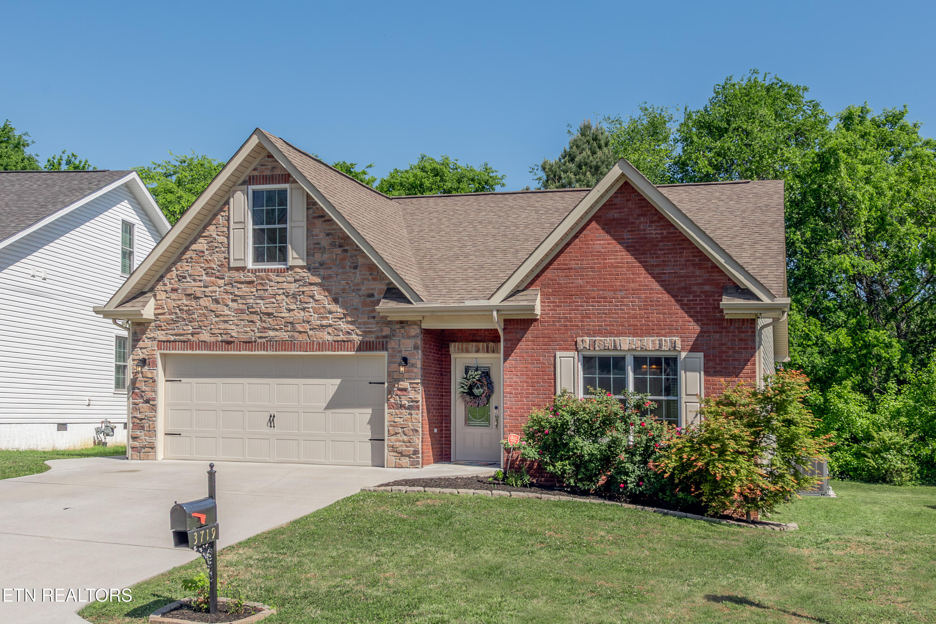 3719 Locustwood Way Knoxville TN 37921