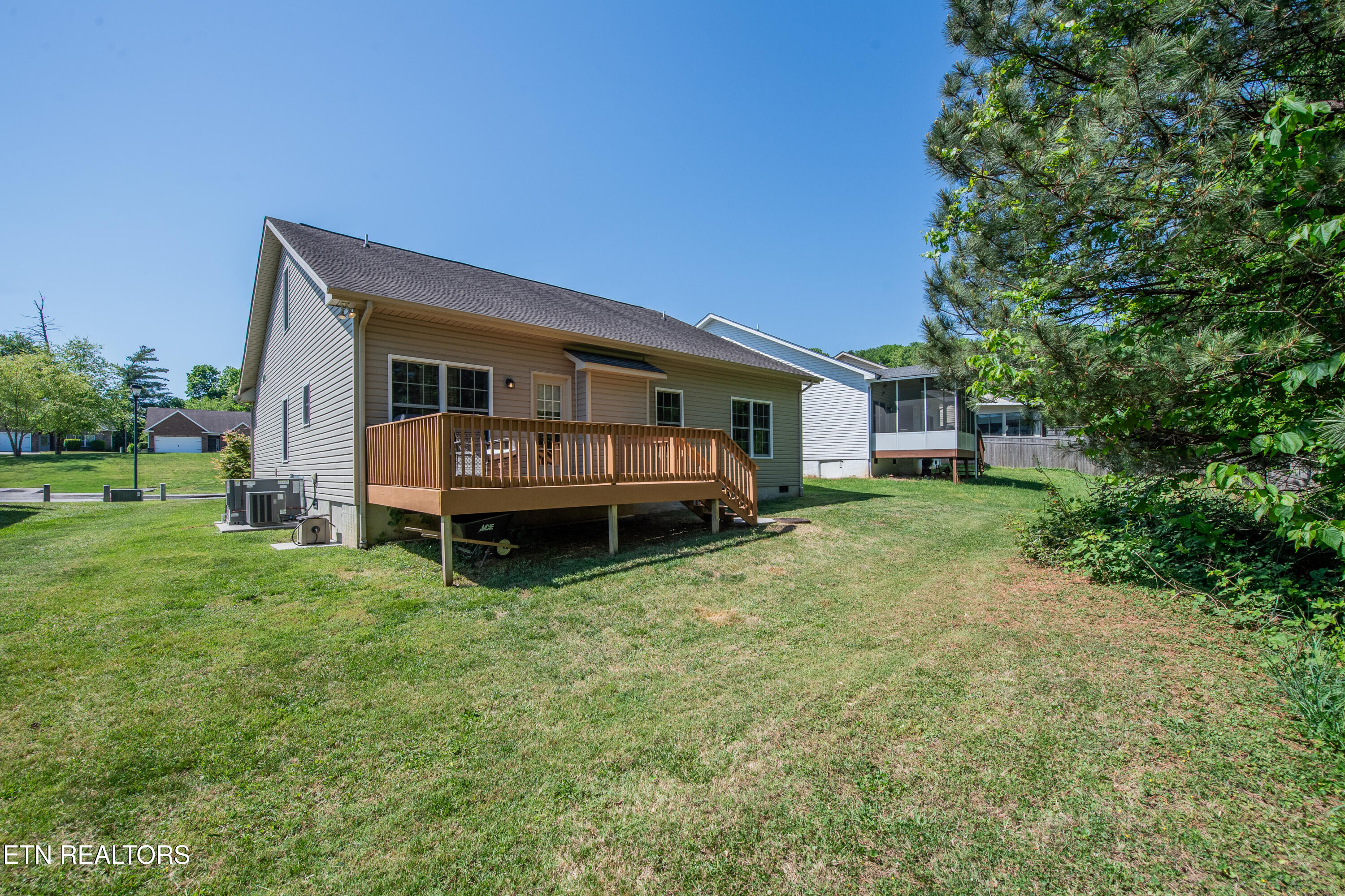 3719 Locustwood Way Knoxville TN 37921