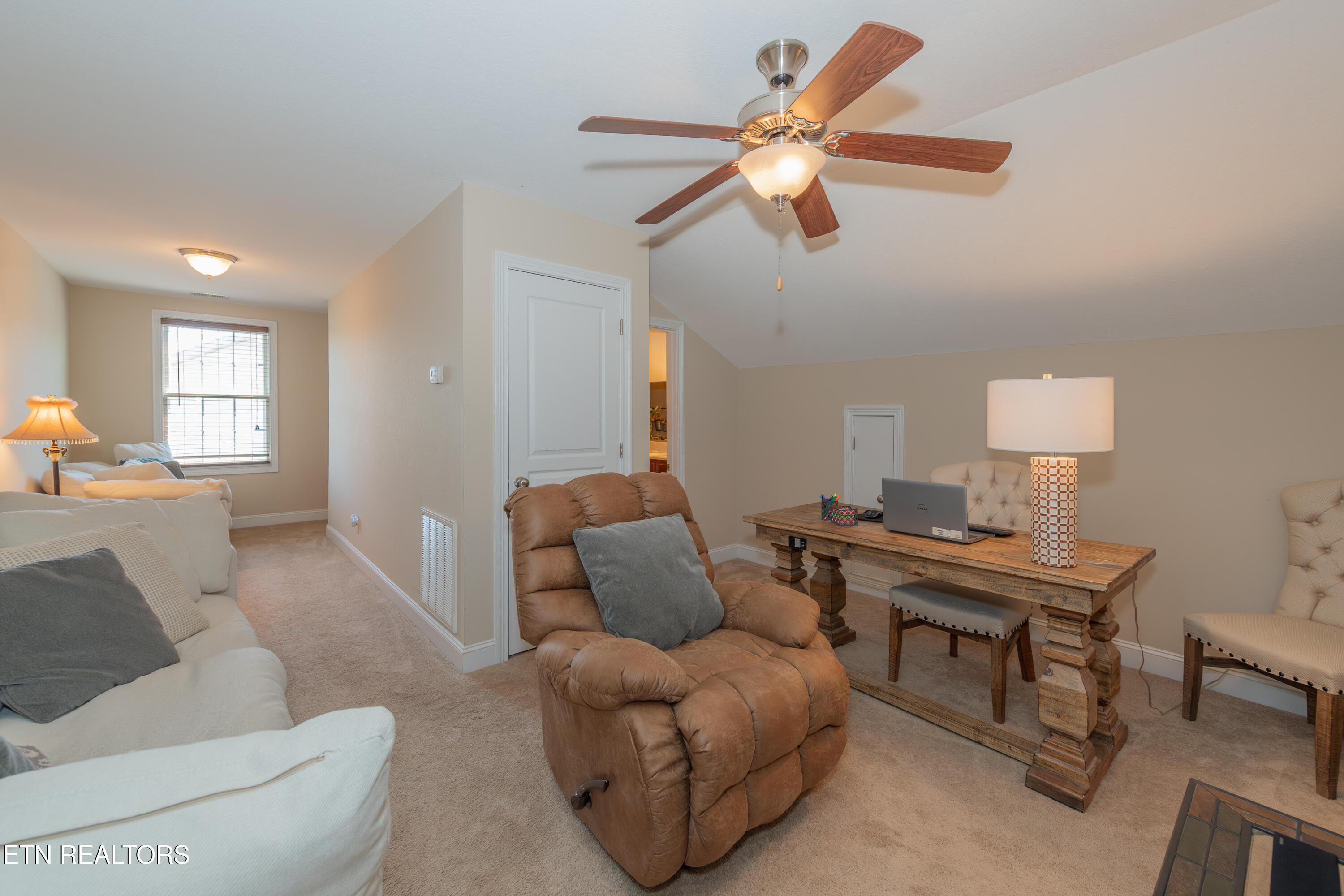 3719 Locustwood Way Knoxville TN 37921