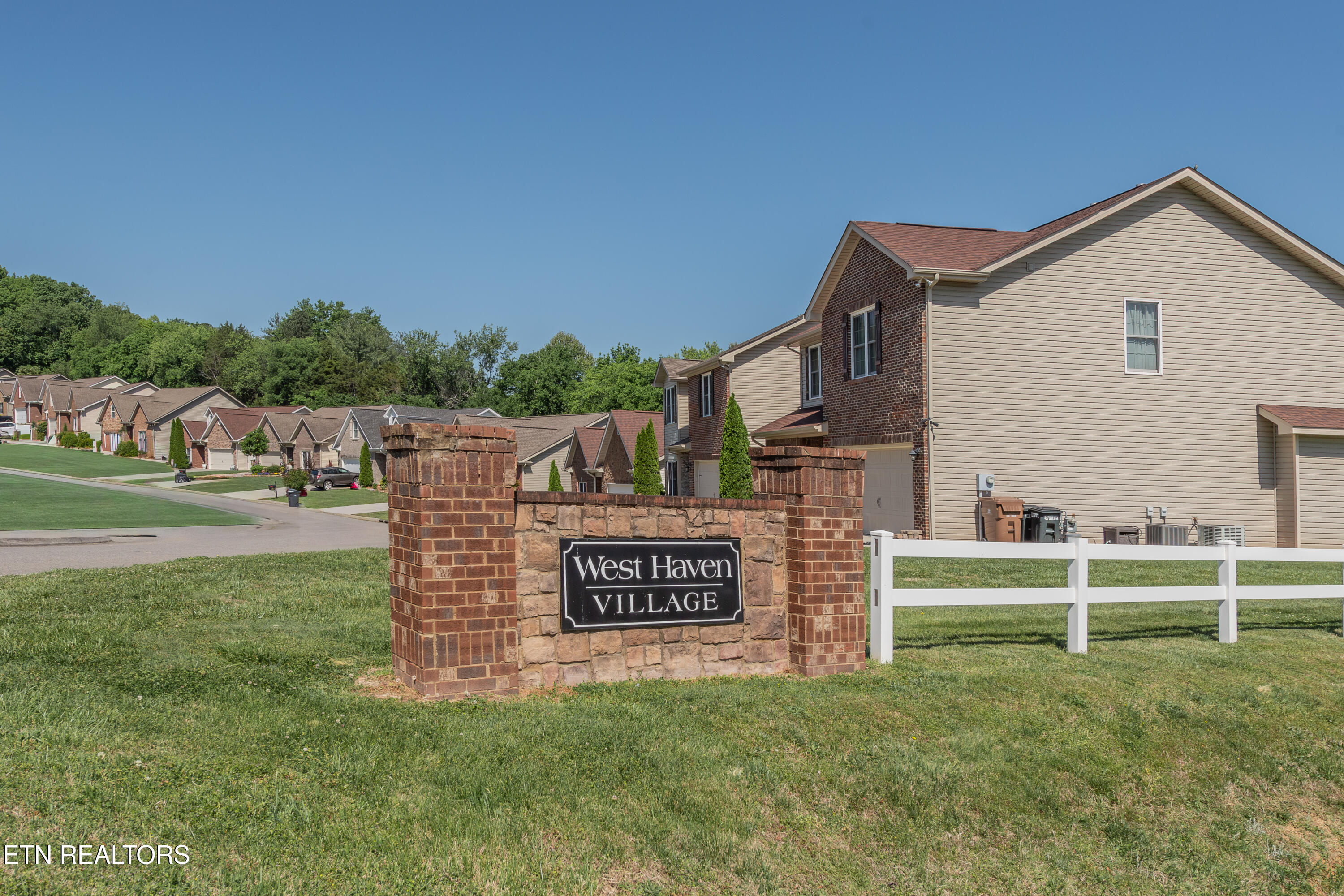 3719 Locustwood Way Knoxville TN 37921
