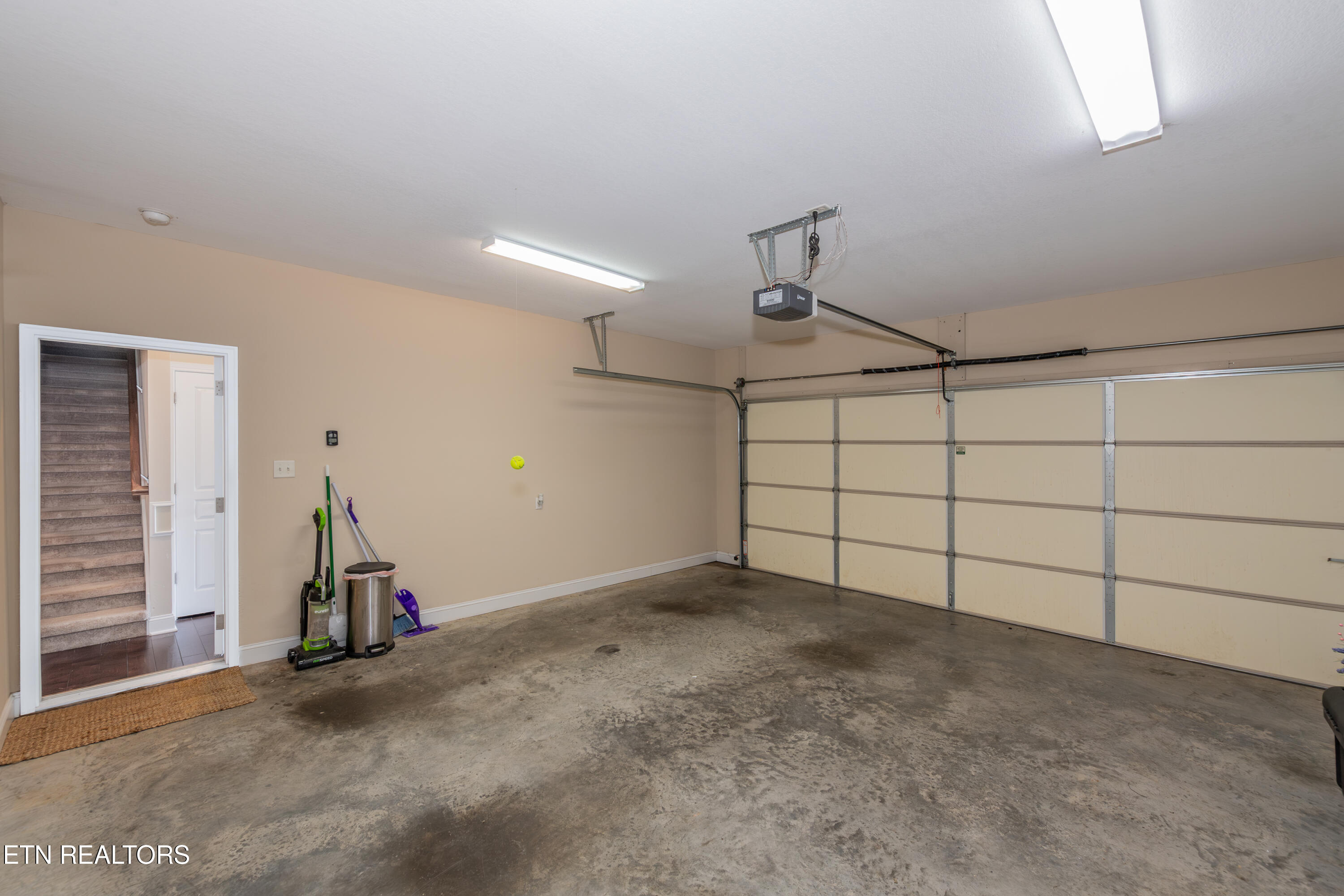 3719 Locustwood Way Knoxville TN 37921