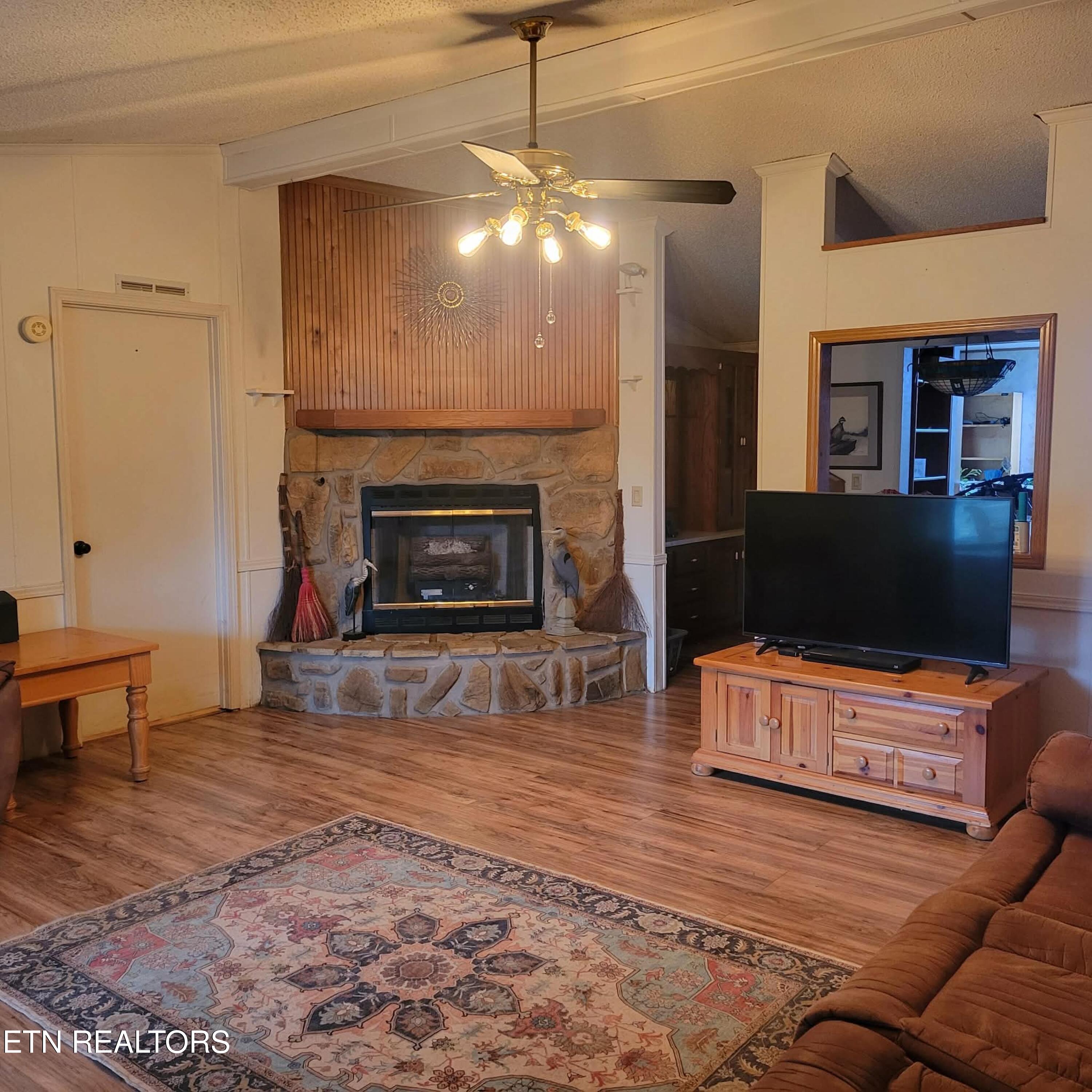 115 Bowsprit Lane Kingston TN 37763