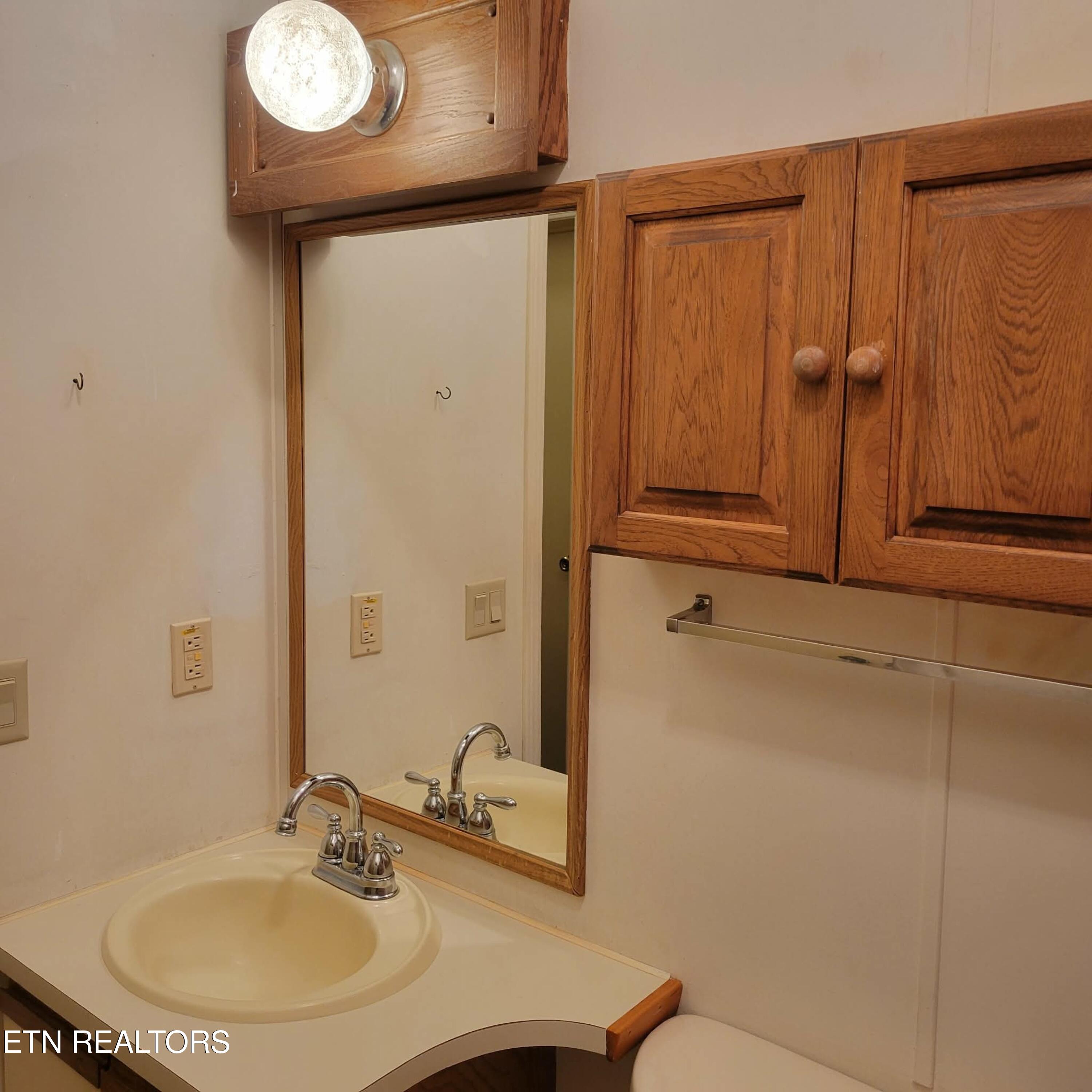 115 Bowsprit Lane Kingston TN 37763