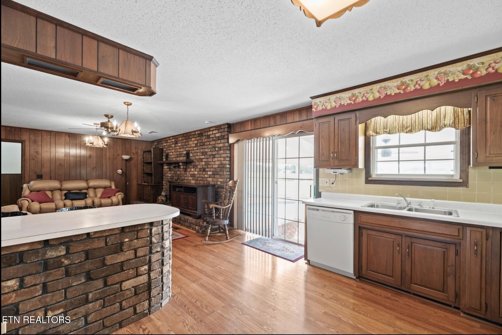 571 Calhoun Drive Greenback TN 37742