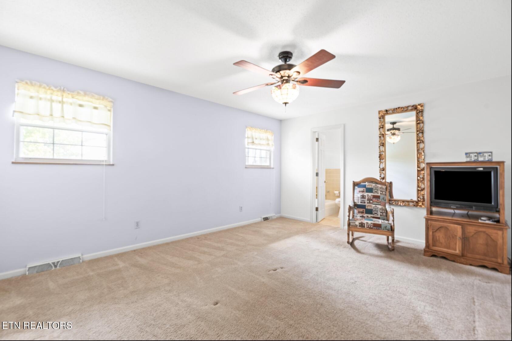 571 Calhoun Drive Greenback TN 37742