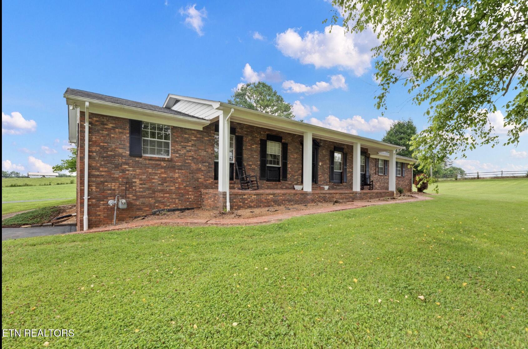 571 Calhoun Drive Greenback TN 37742