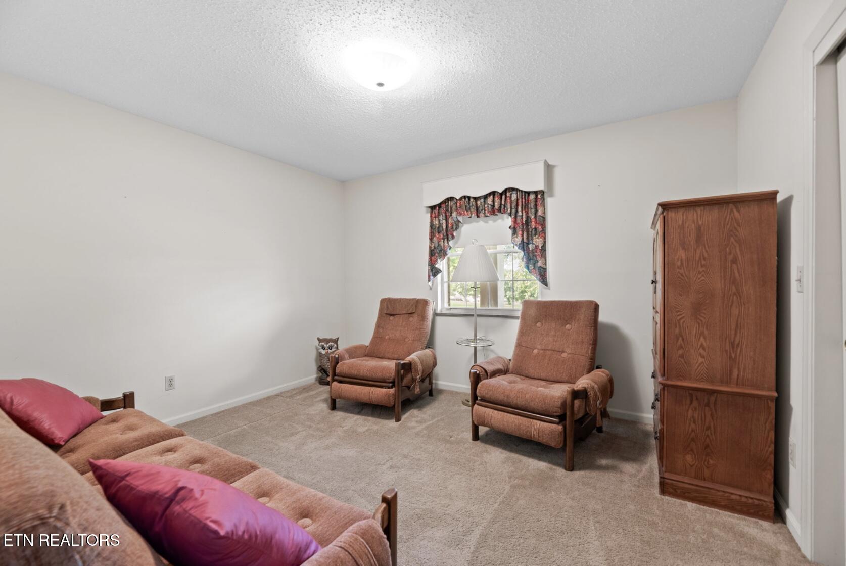 571 Calhoun Drive Greenback TN 37742