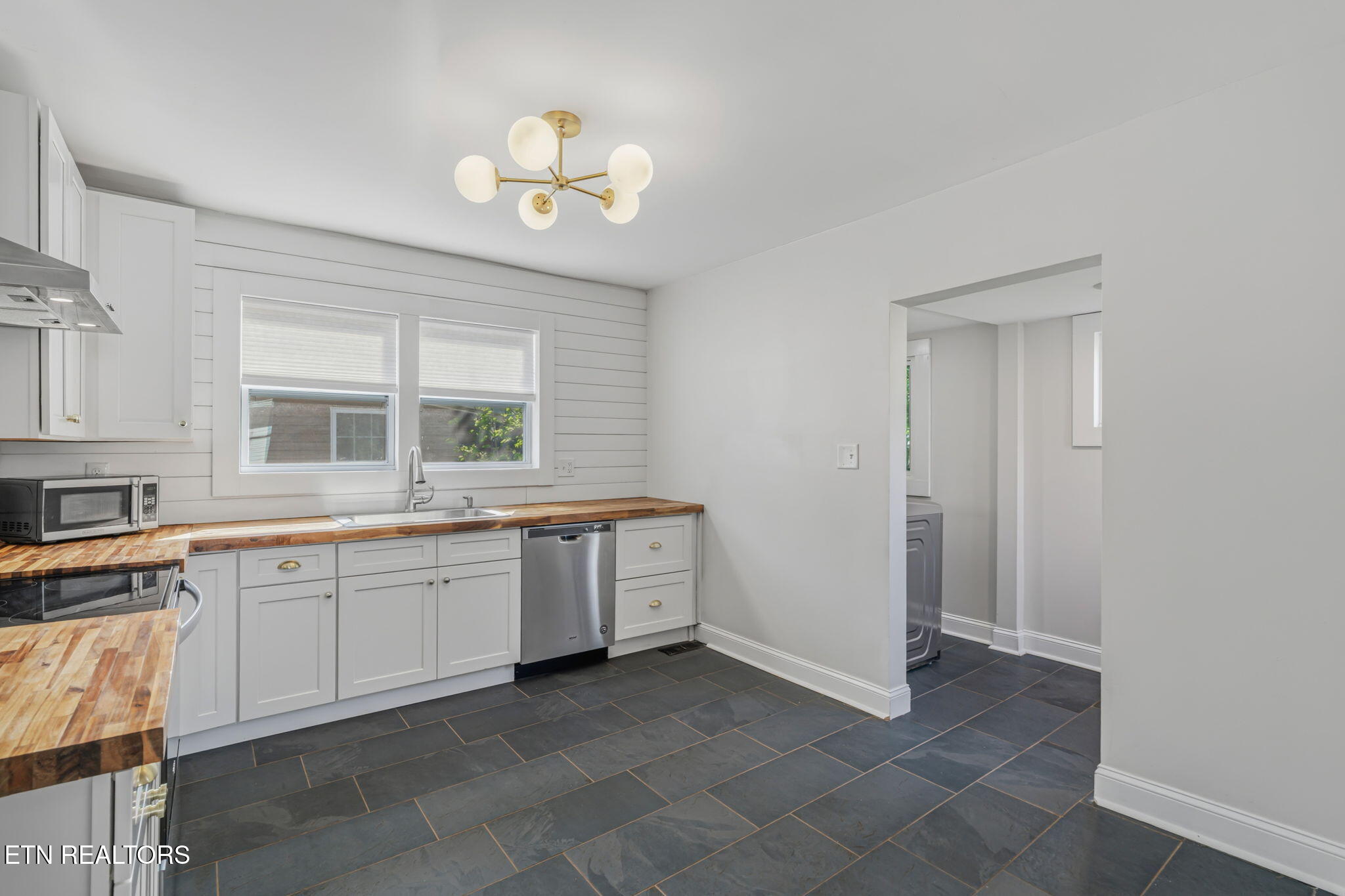 822 Radford Place Knoxville TN 37917