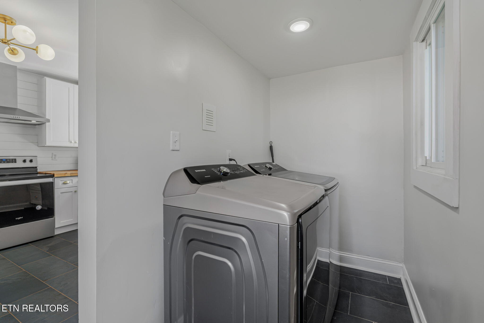 822 Radford Place Knoxville TN 37917