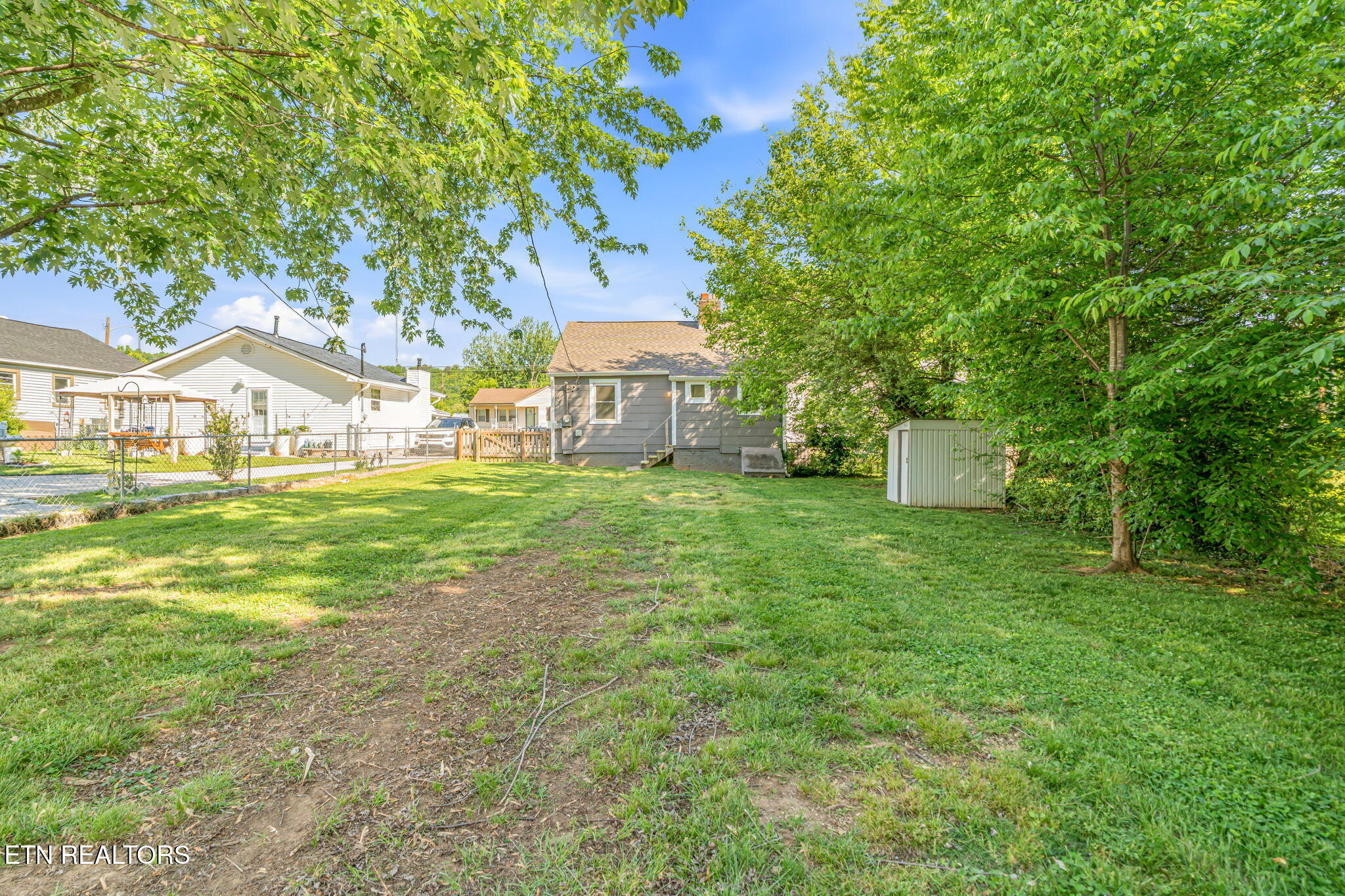 822 Radford Place Knoxville TN 37917