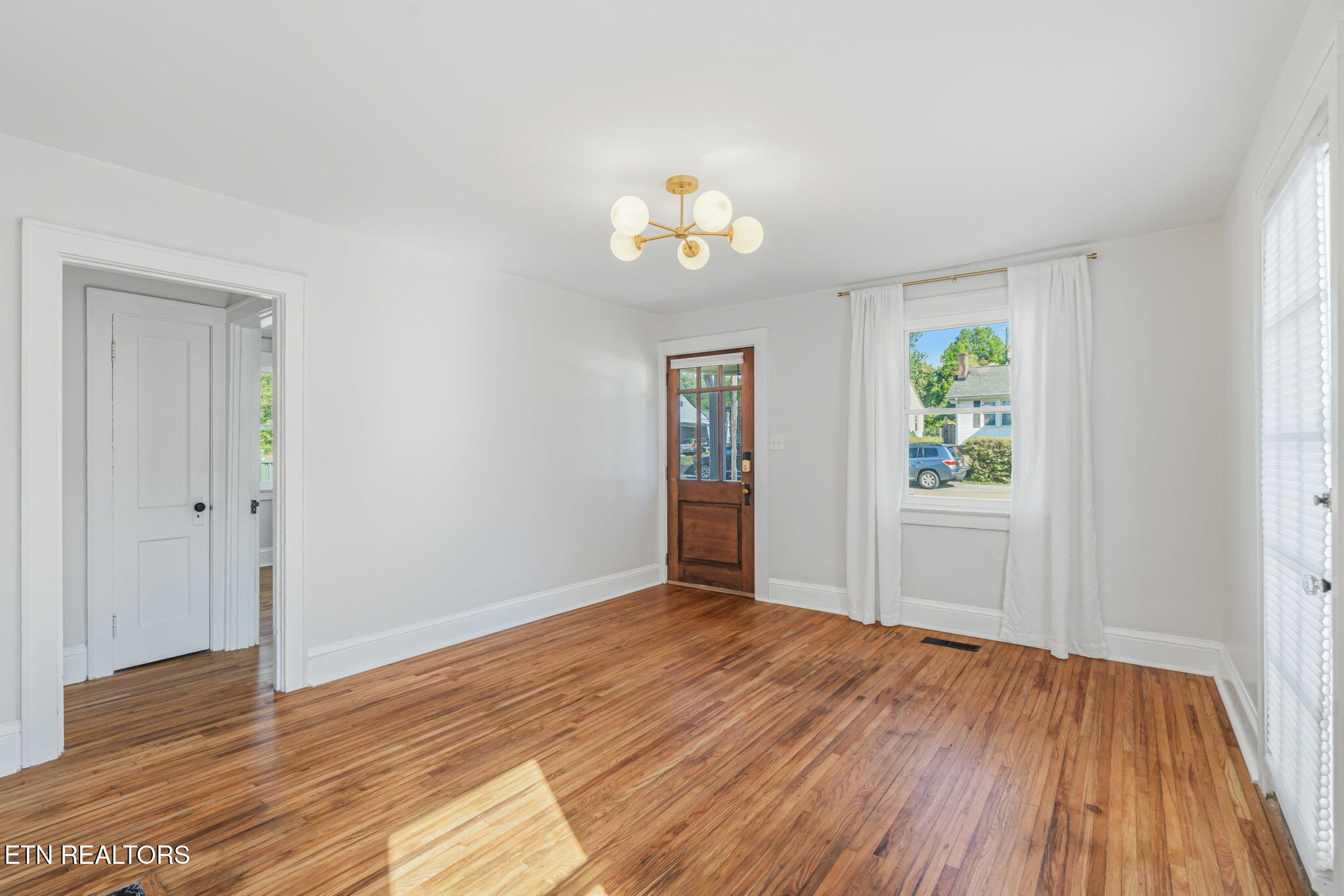 822 Radford Place Knoxville TN 37917