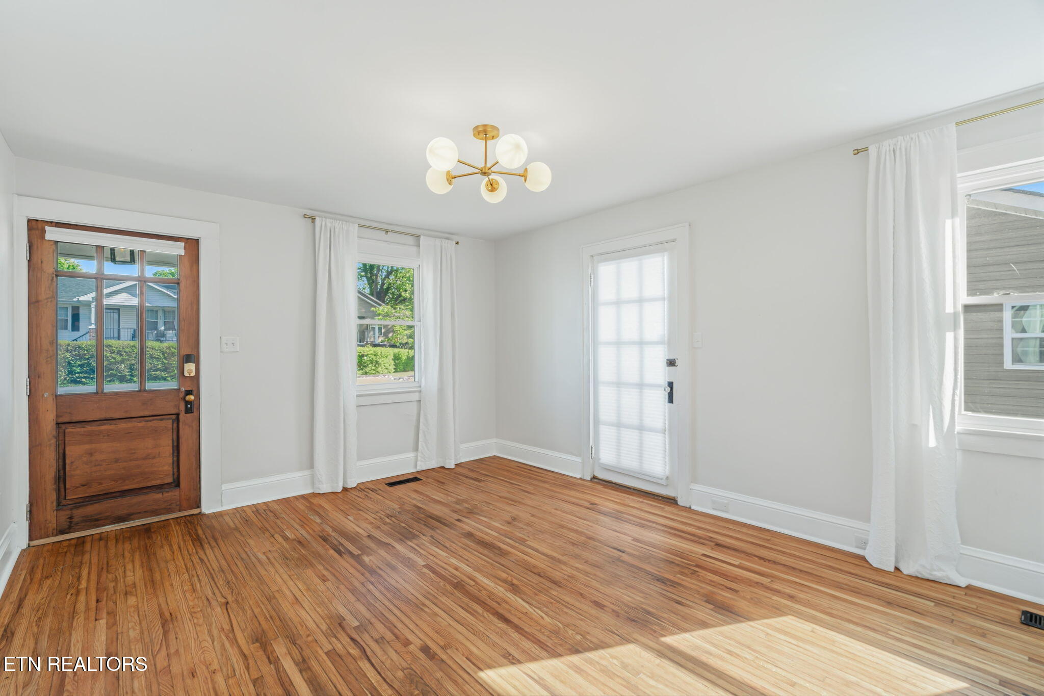 822 Radford Place Knoxville TN 37917