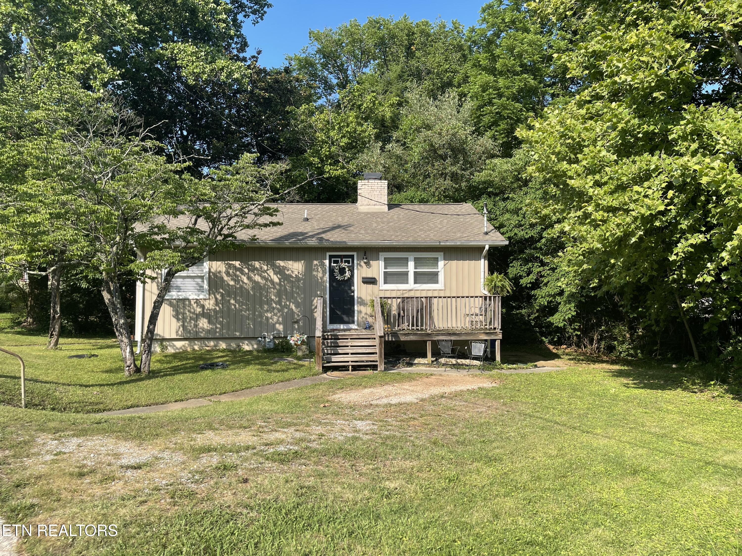 105 E Passmore Lane Oak Ridge TN 37830