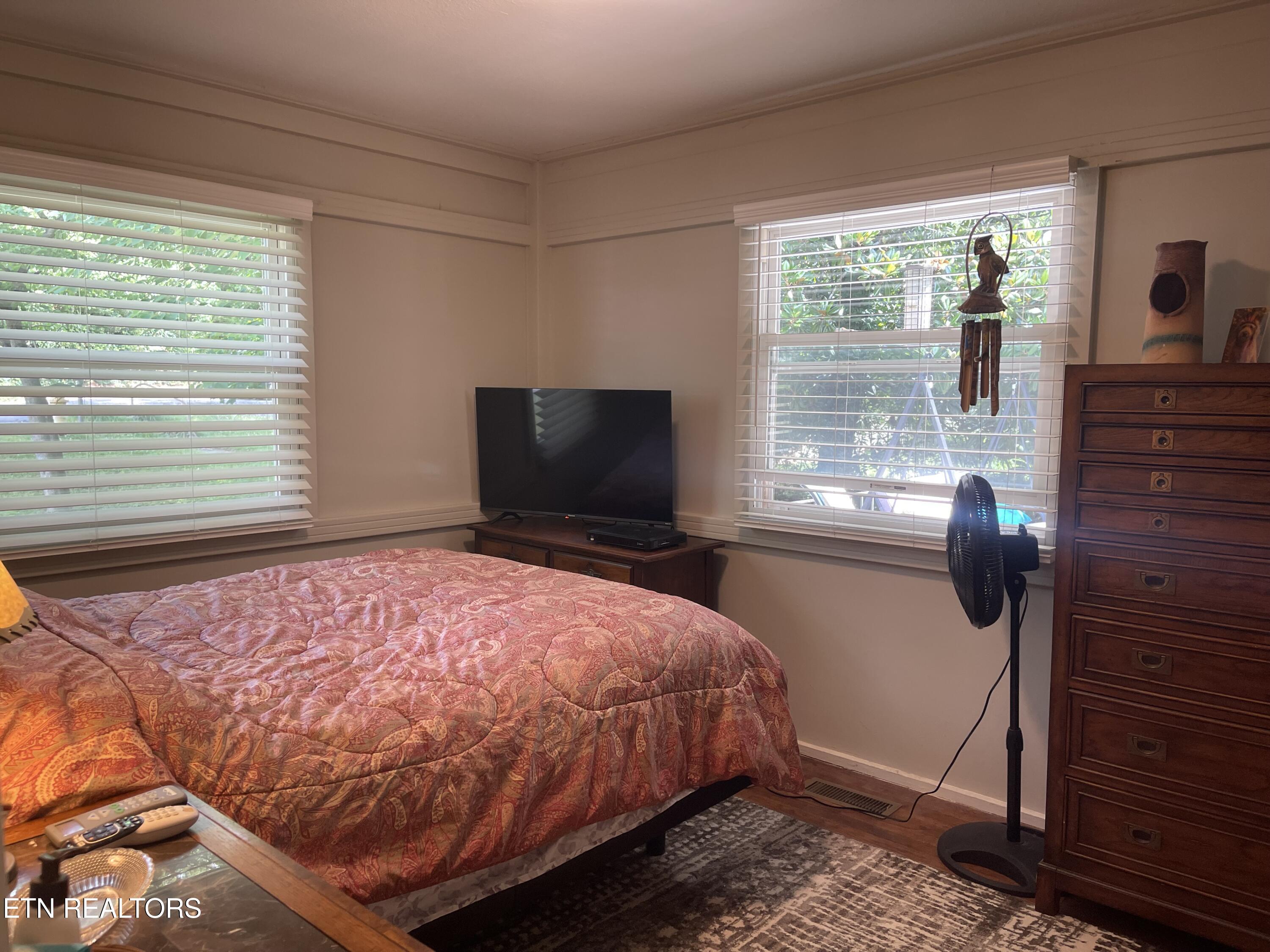 105 E Passmore Lane Oak Ridge TN 37830