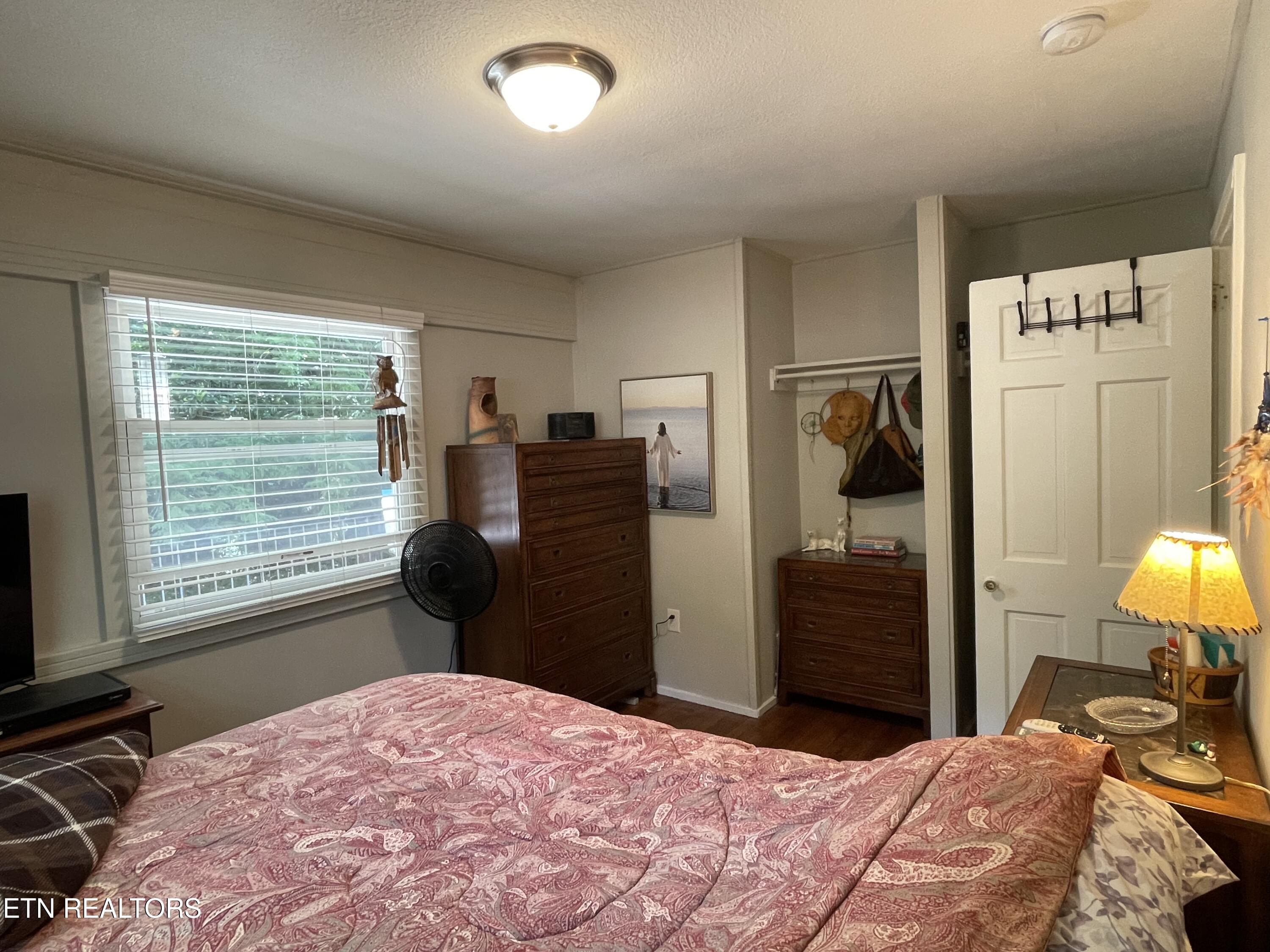 105 E Passmore Lane Oak Ridge TN 37830