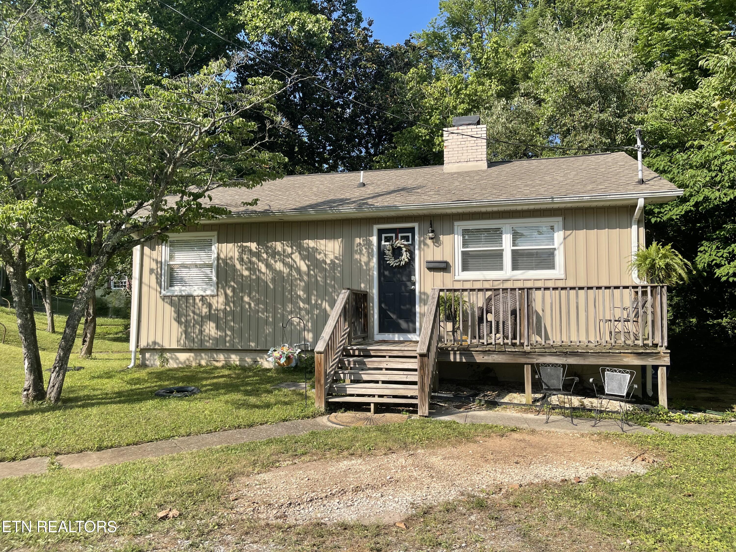 105 E Passmore Lane Oak Ridge TN 37830