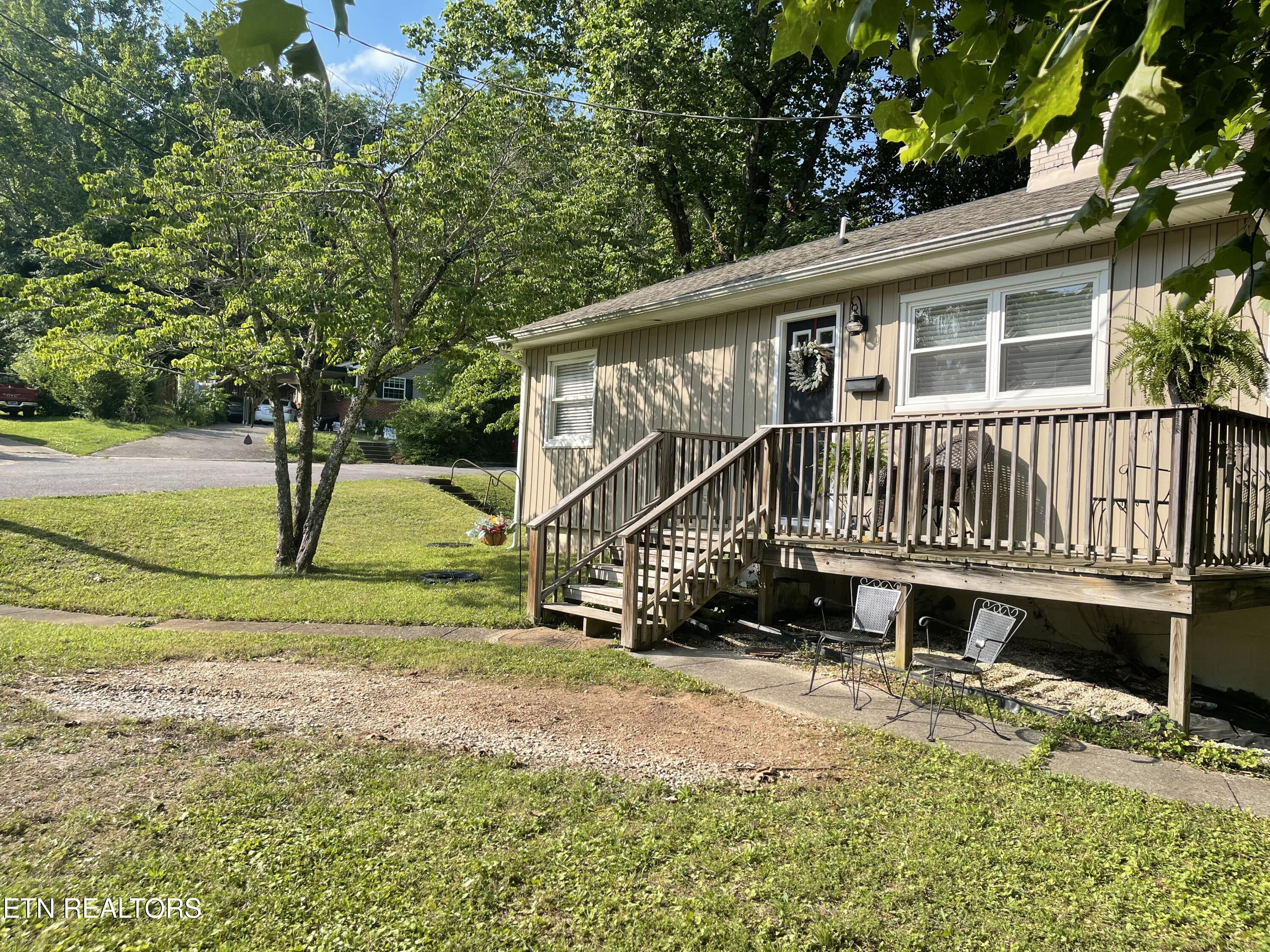 105 E Passmore Lane Oak Ridge TN 37830