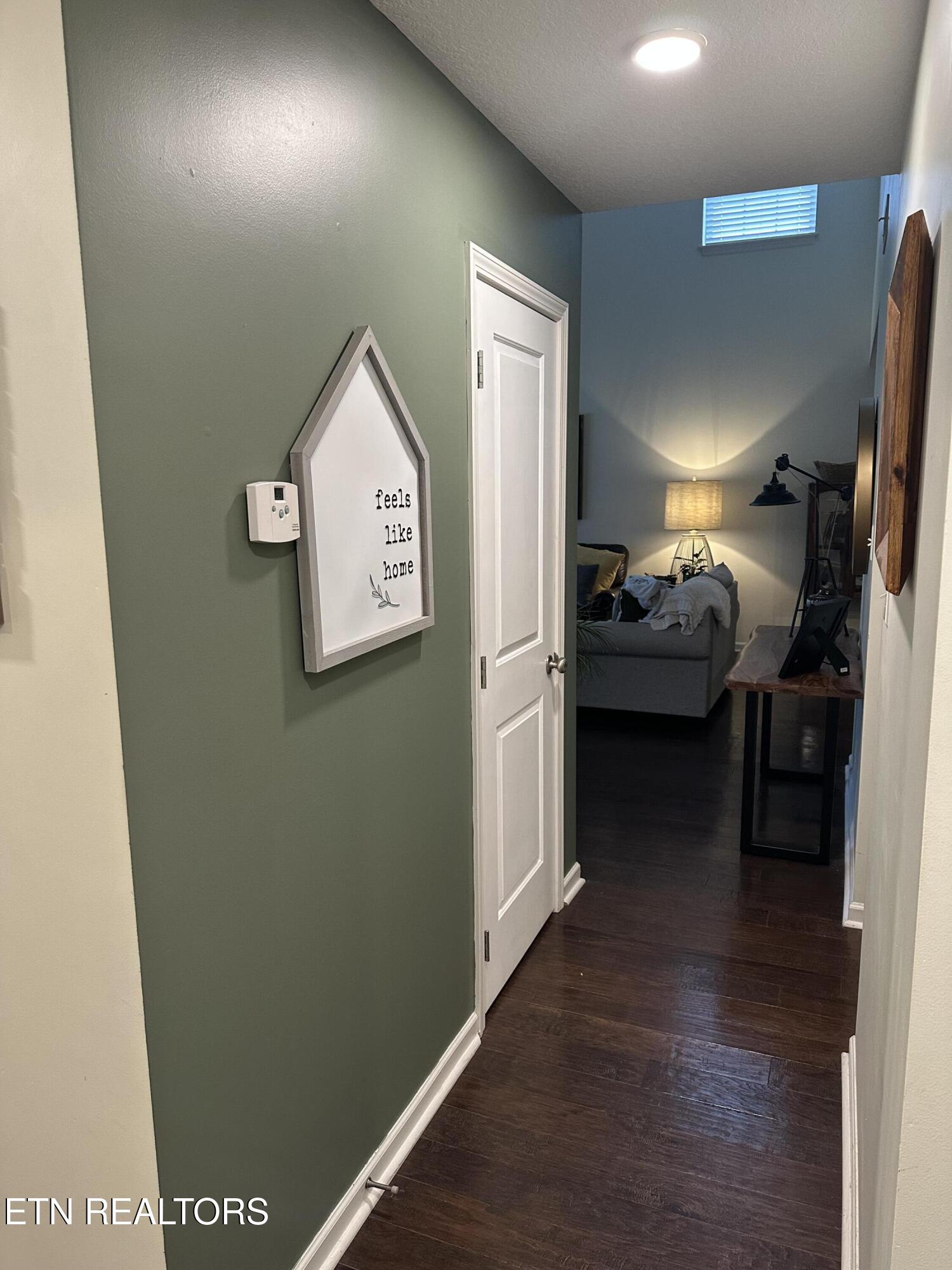 1956 Mahogany Wood Trail Knoxville TN 37920