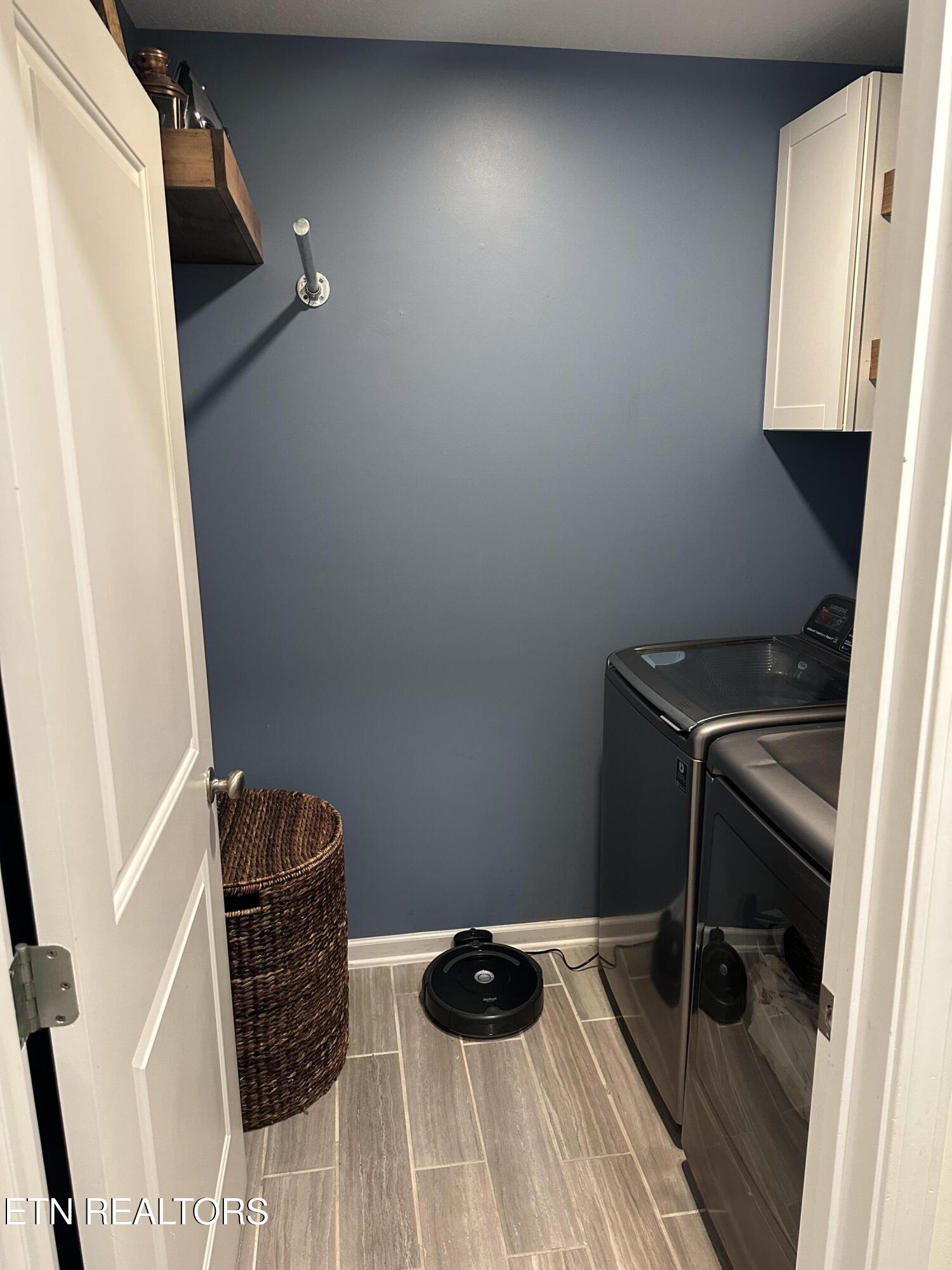 1956 Mahogany Wood Trail Knoxville TN 37920