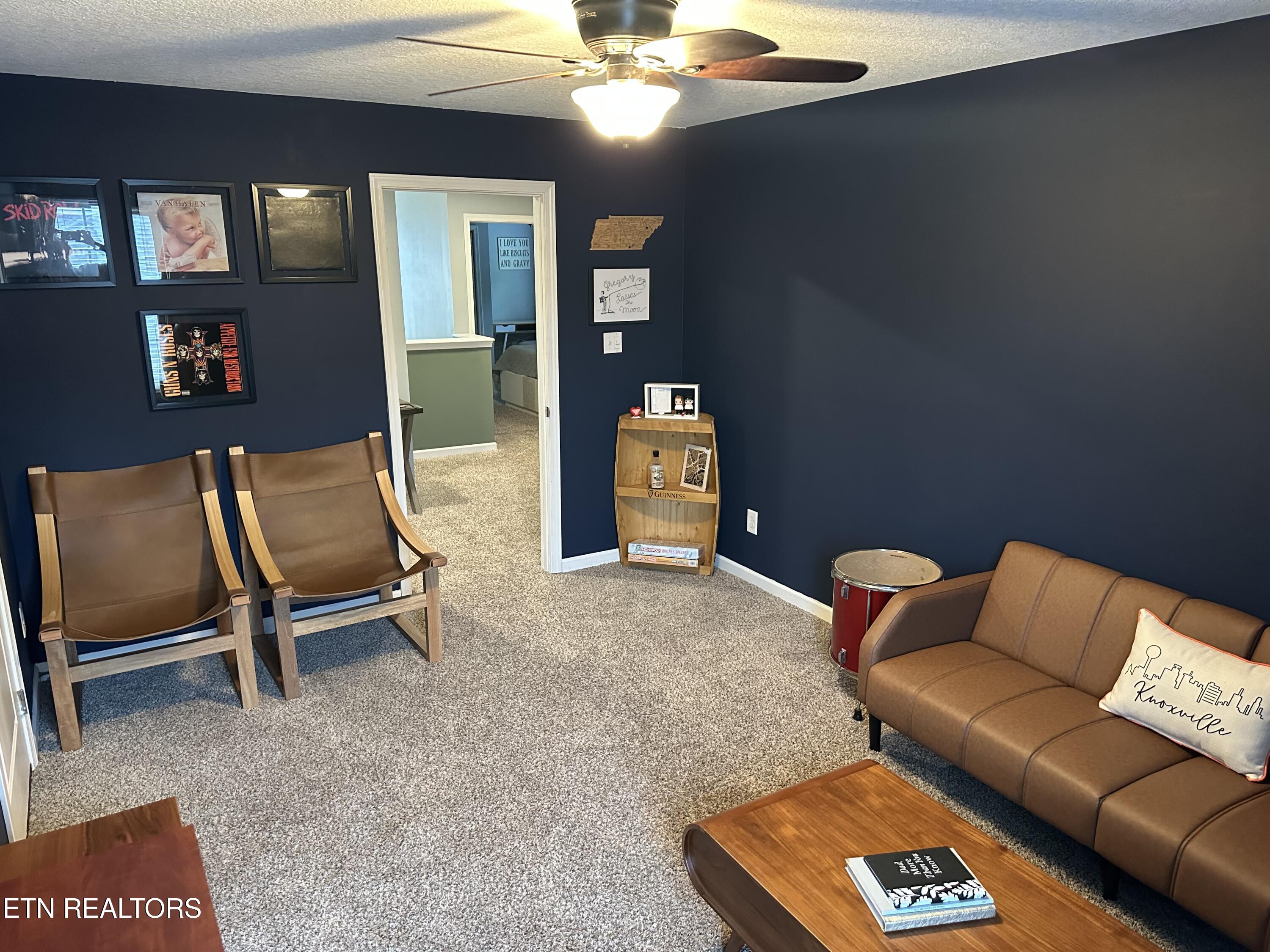 1956 Mahogany Wood Trail Knoxville TN 37920