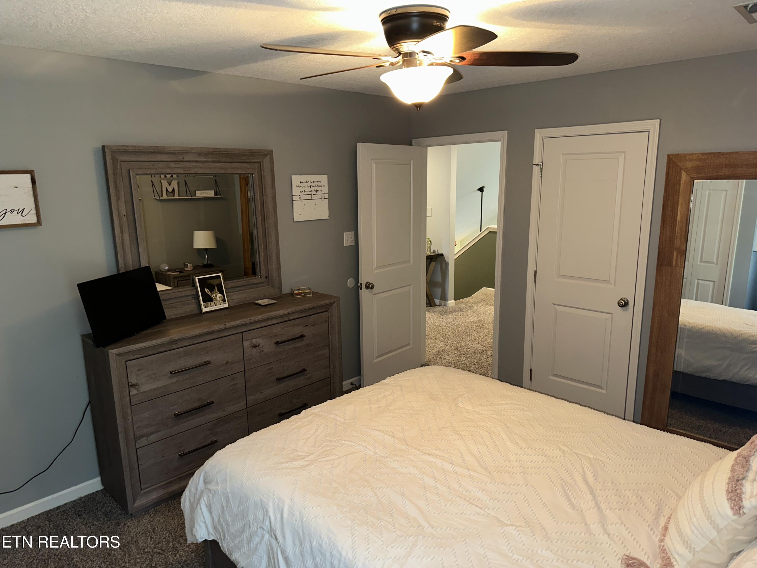 1956 Mahogany Wood Trail Knoxville TN 37920