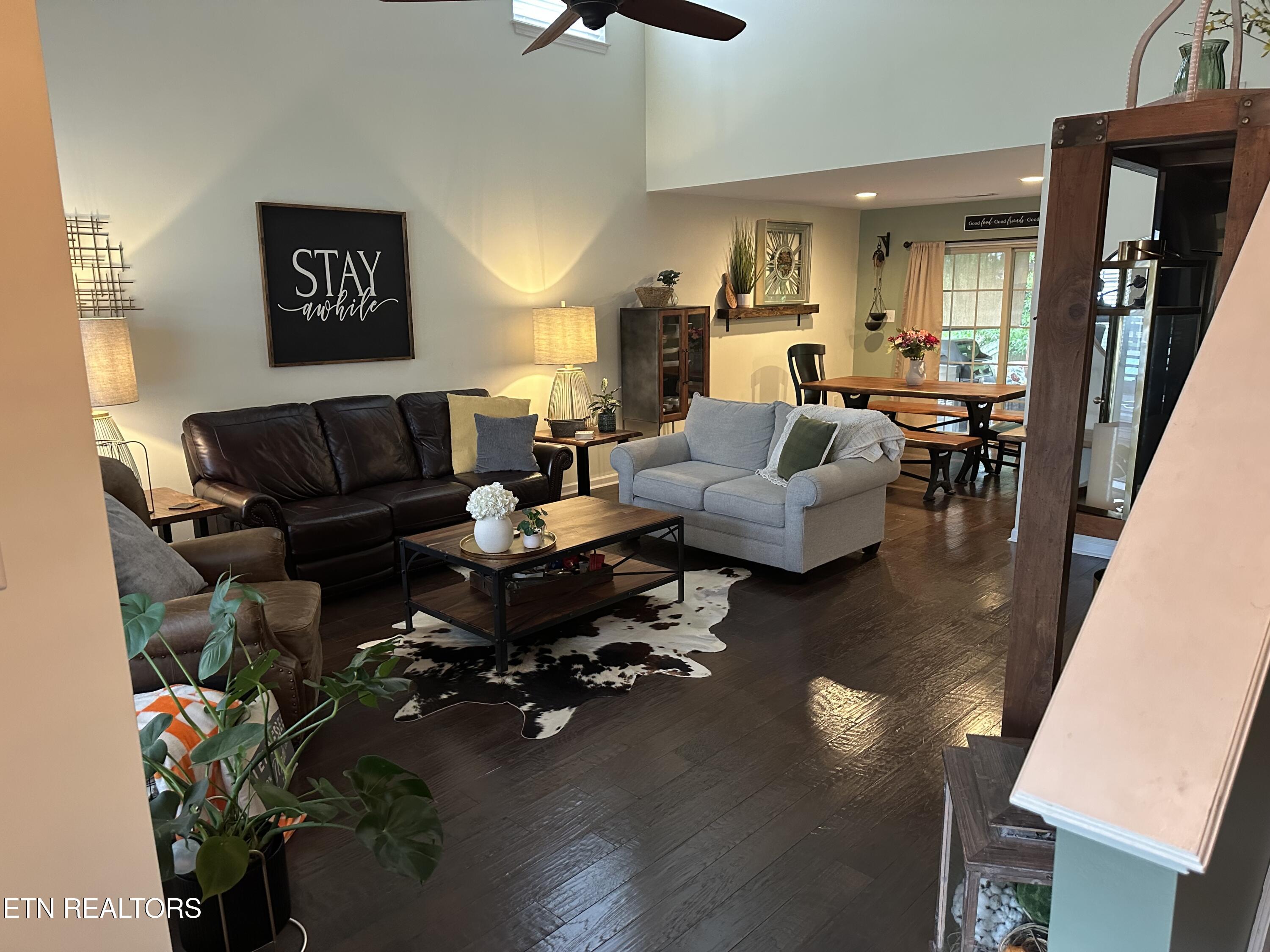 1956 Mahogany Wood Trail Knoxville TN 37920