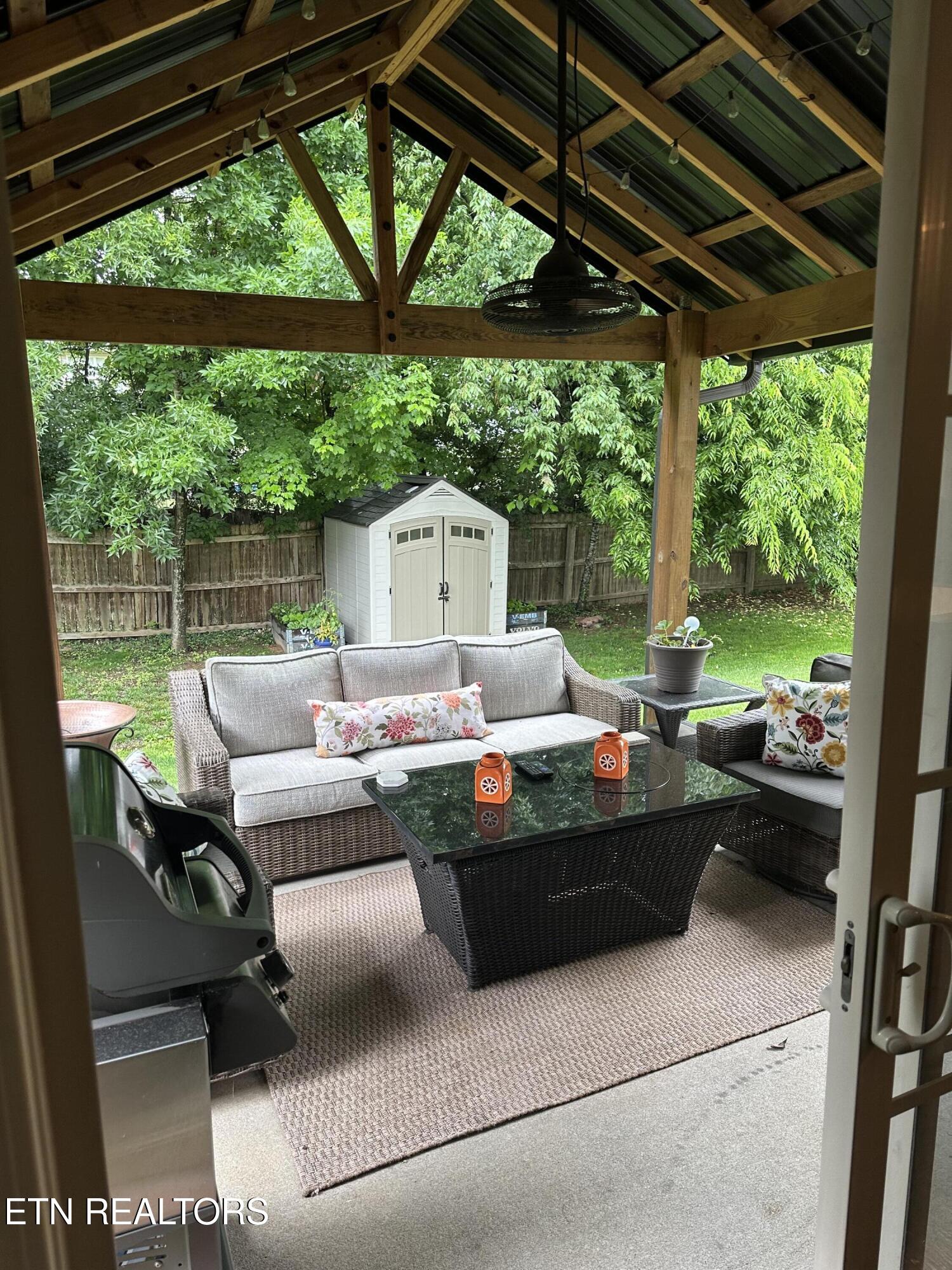 1956 Mahogany Wood Trail Knoxville TN 37920