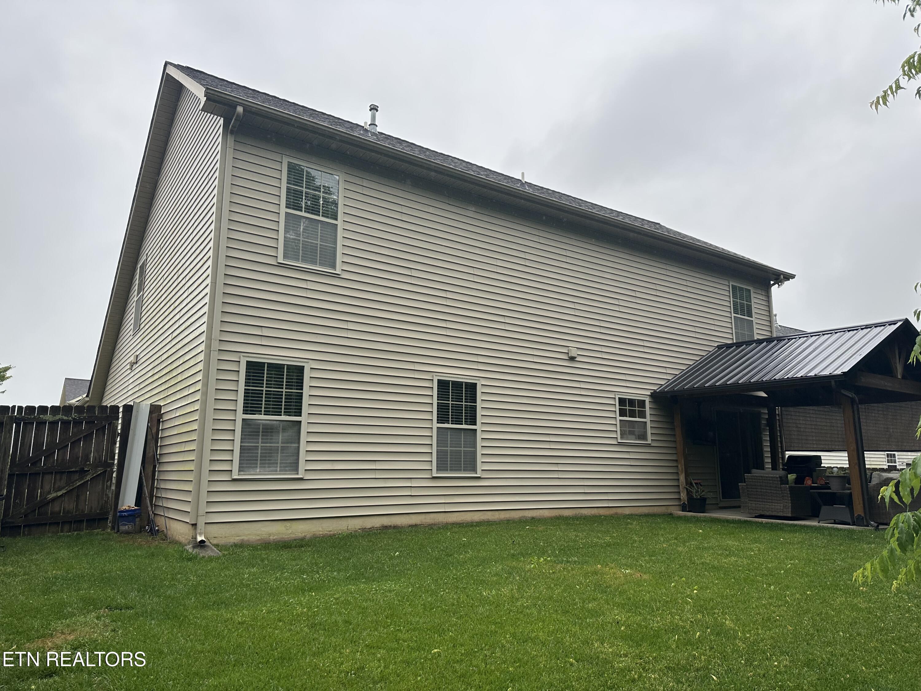 1956 Mahogany Wood Trail Knoxville TN 37920