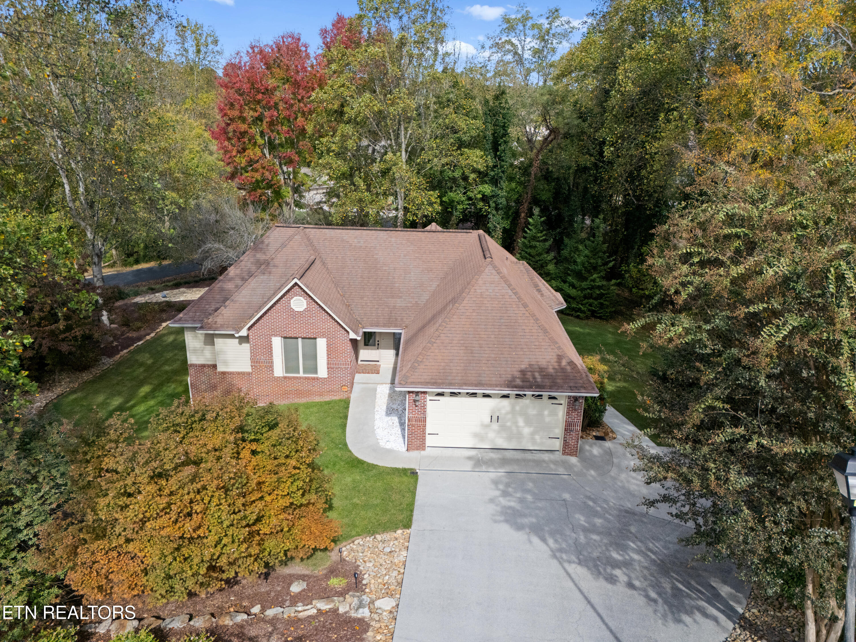 407 Tecumseh Point Loudon TN 37774