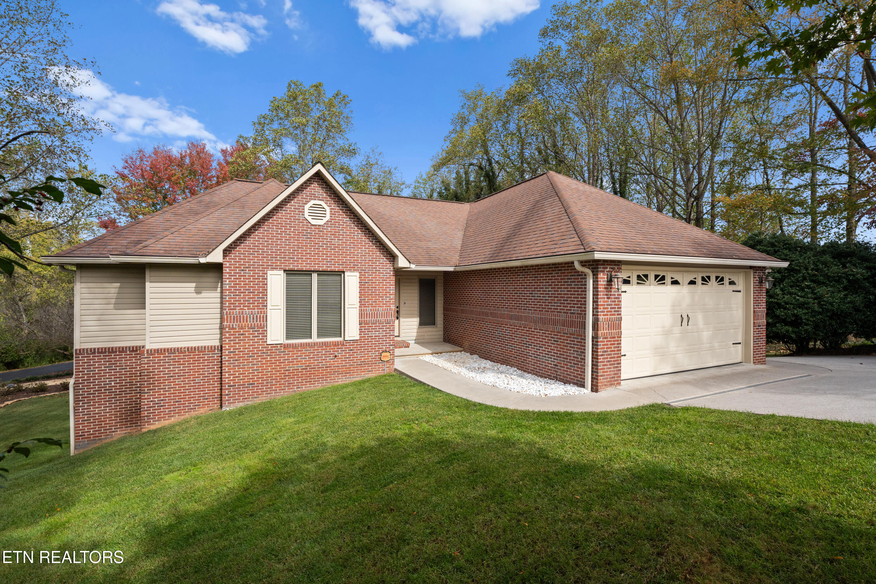 407 Tecumseh Point Loudon TN 37774