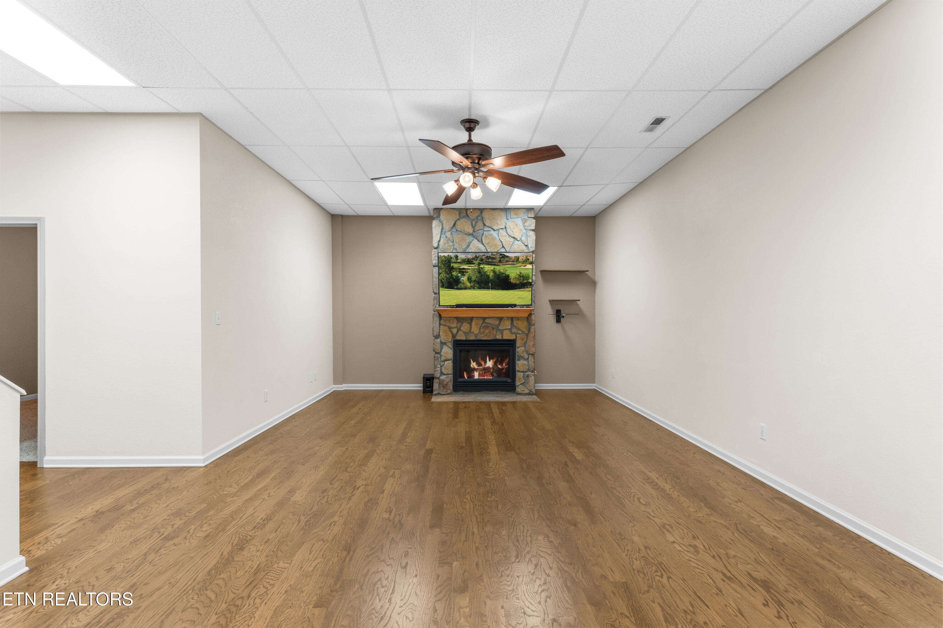 407 Tecumseh Point Loudon TN 37774