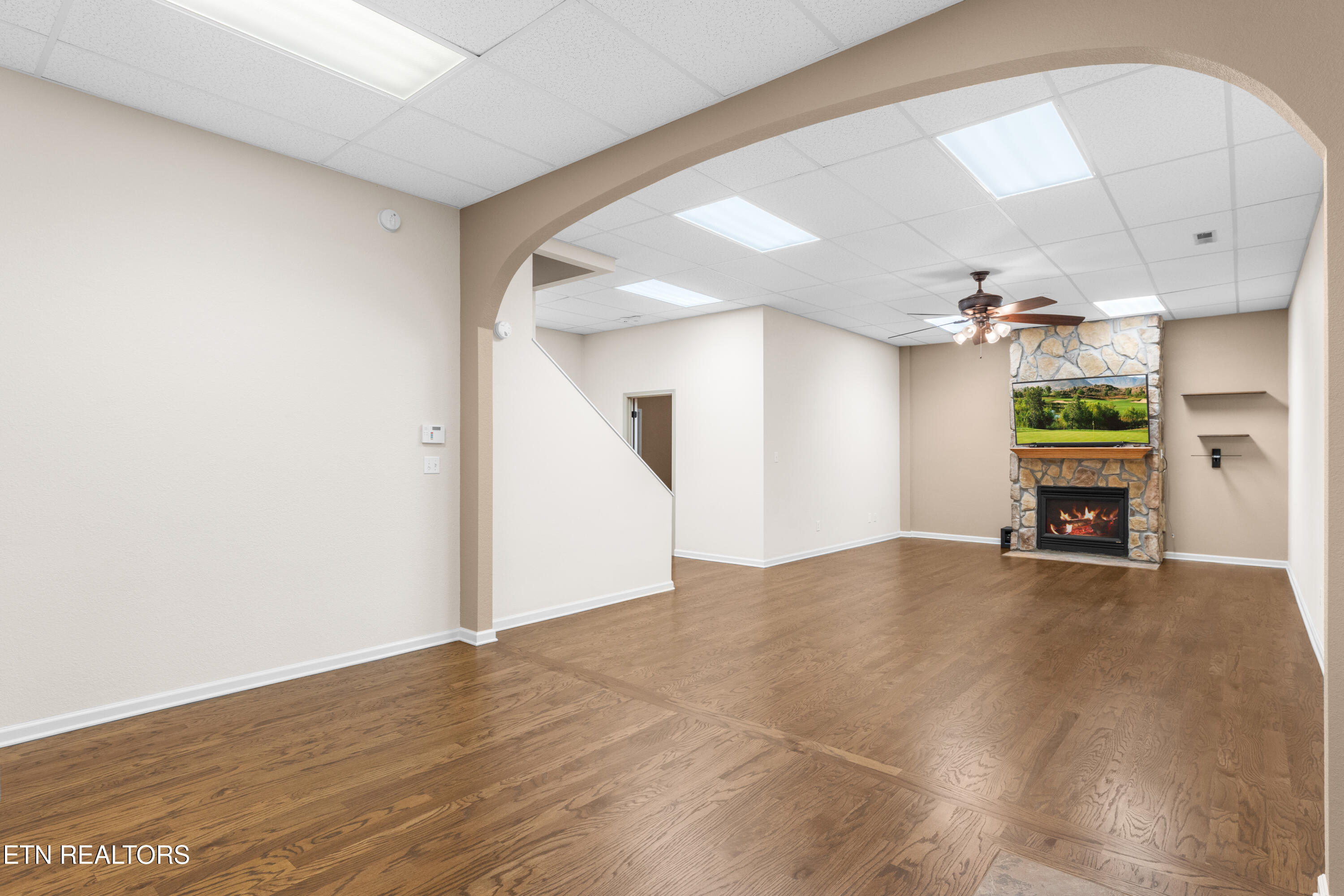 407 Tecumseh Point Loudon TN 37774